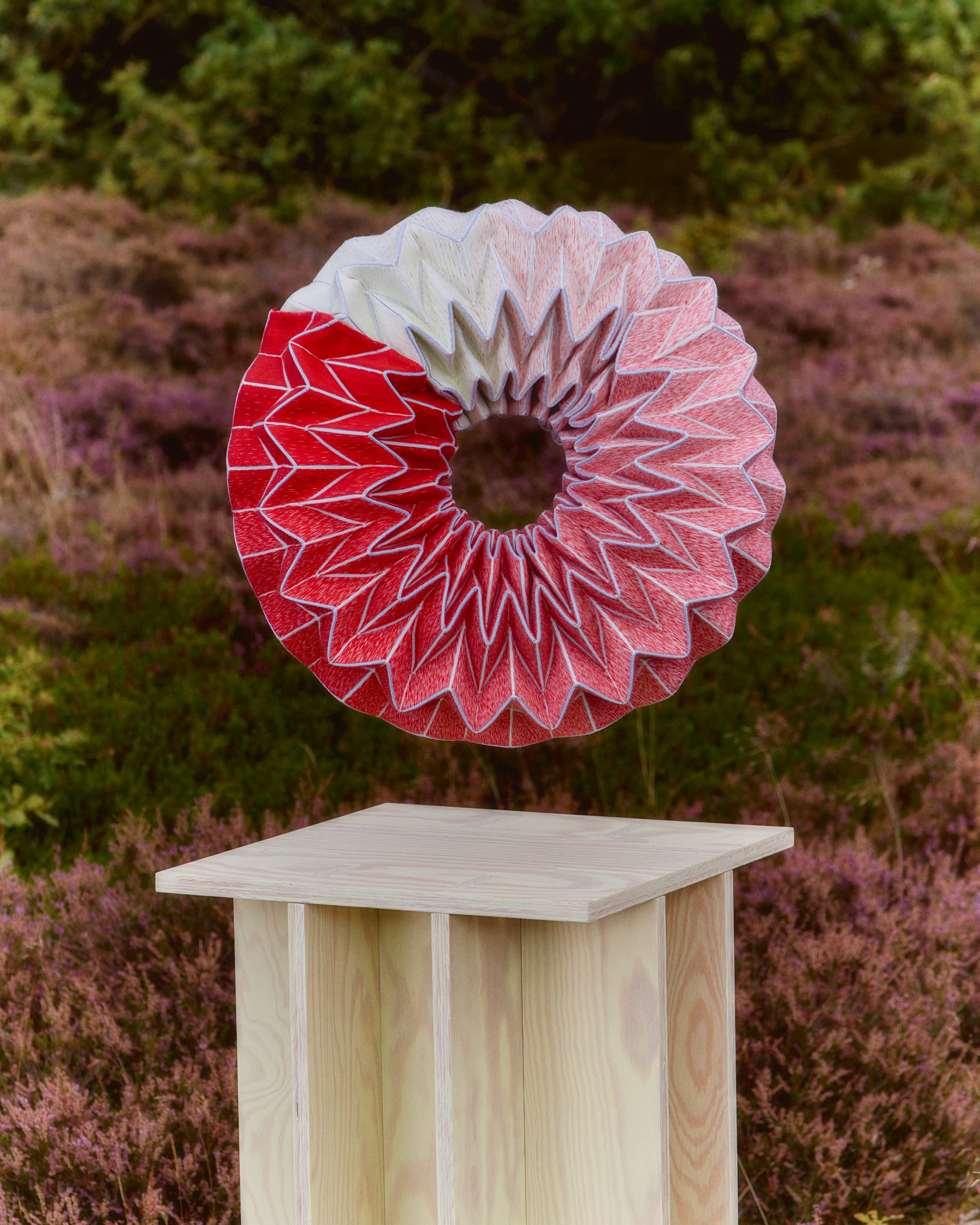 Emilie Palle Holm med udstillingen <i>ORIORI</i>. Foto: Peter William Vinther