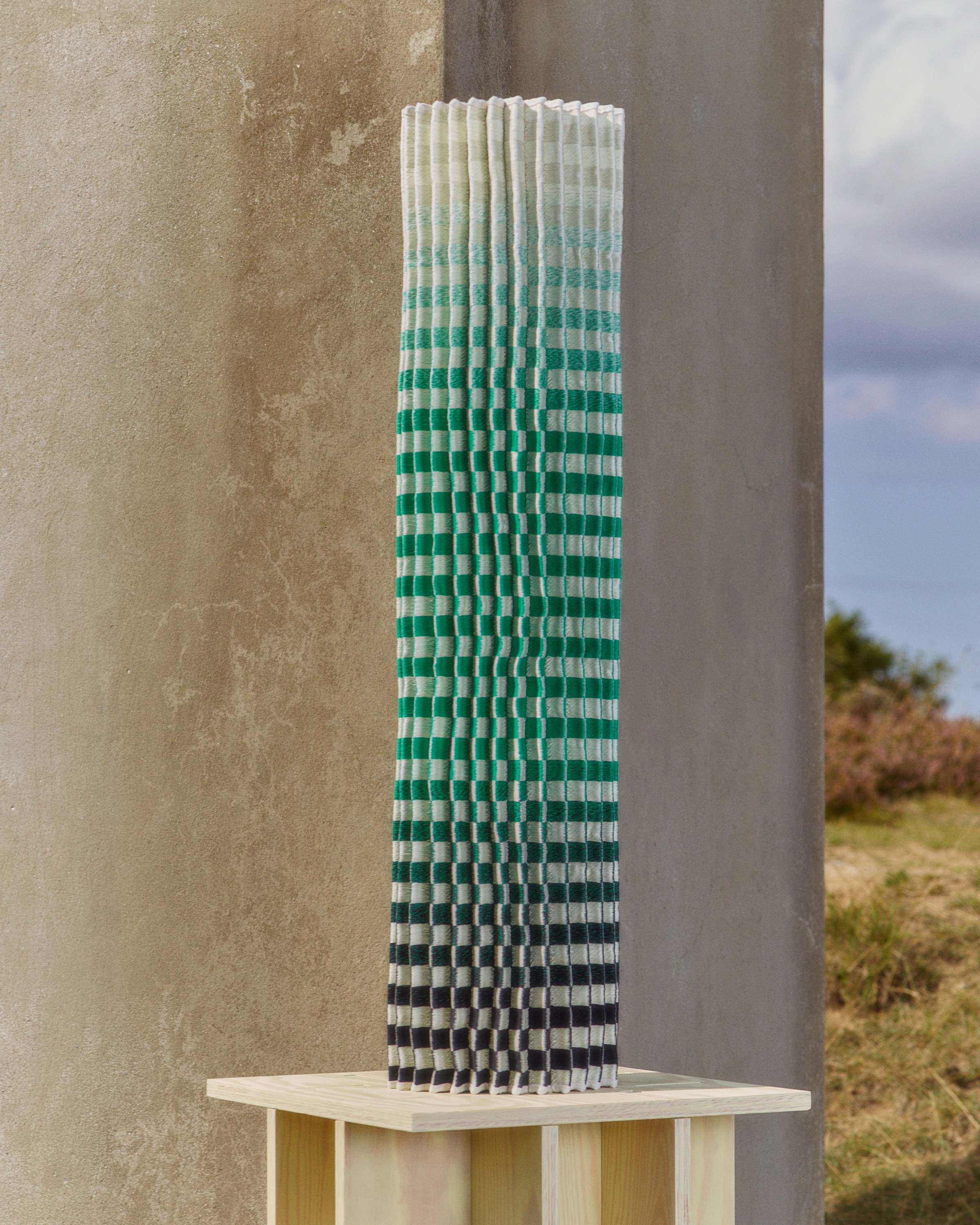 Emilie Palle Holm med udstillingen ORIORI. Foto: Peter William Vinther