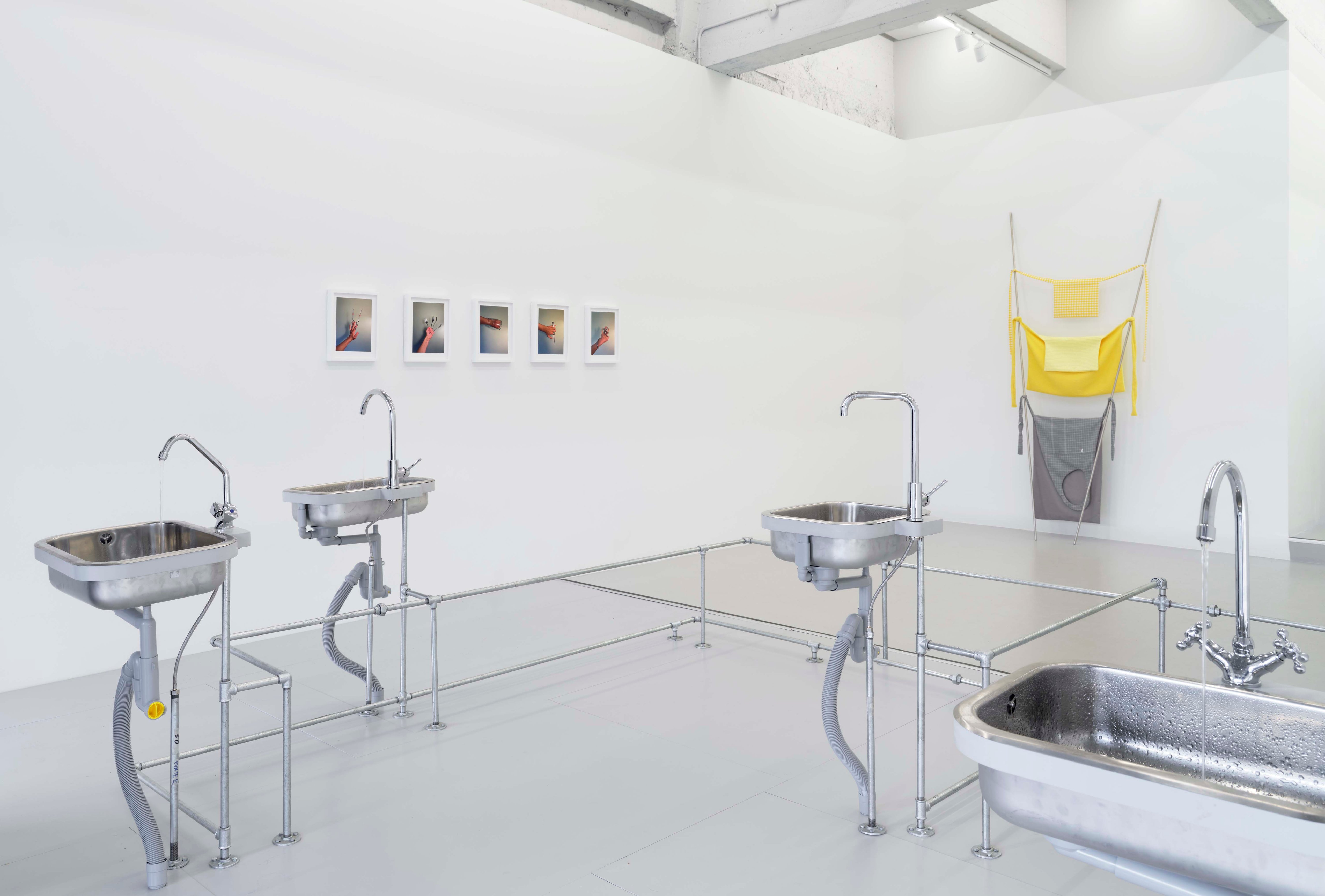 Hannah Toticki: <i>A Million Times And More</i>. Soloudstilling på Wilson Saplana Gallery. Foto: Anders Sune Berg.