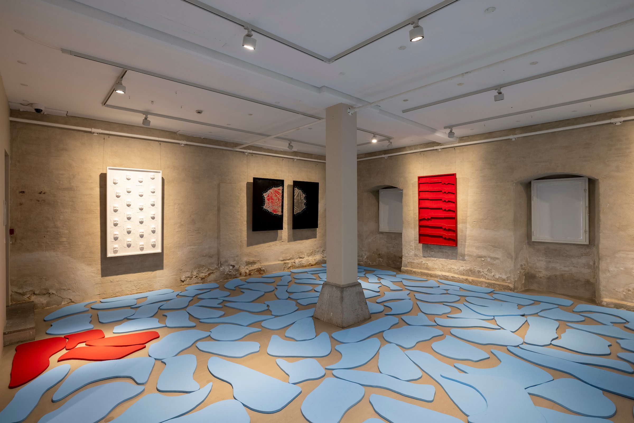 Isle Hessner, STORIS, stedsspecifik installation, 2025. Foto: Torben Eskerod, Nordatlantens Brygge