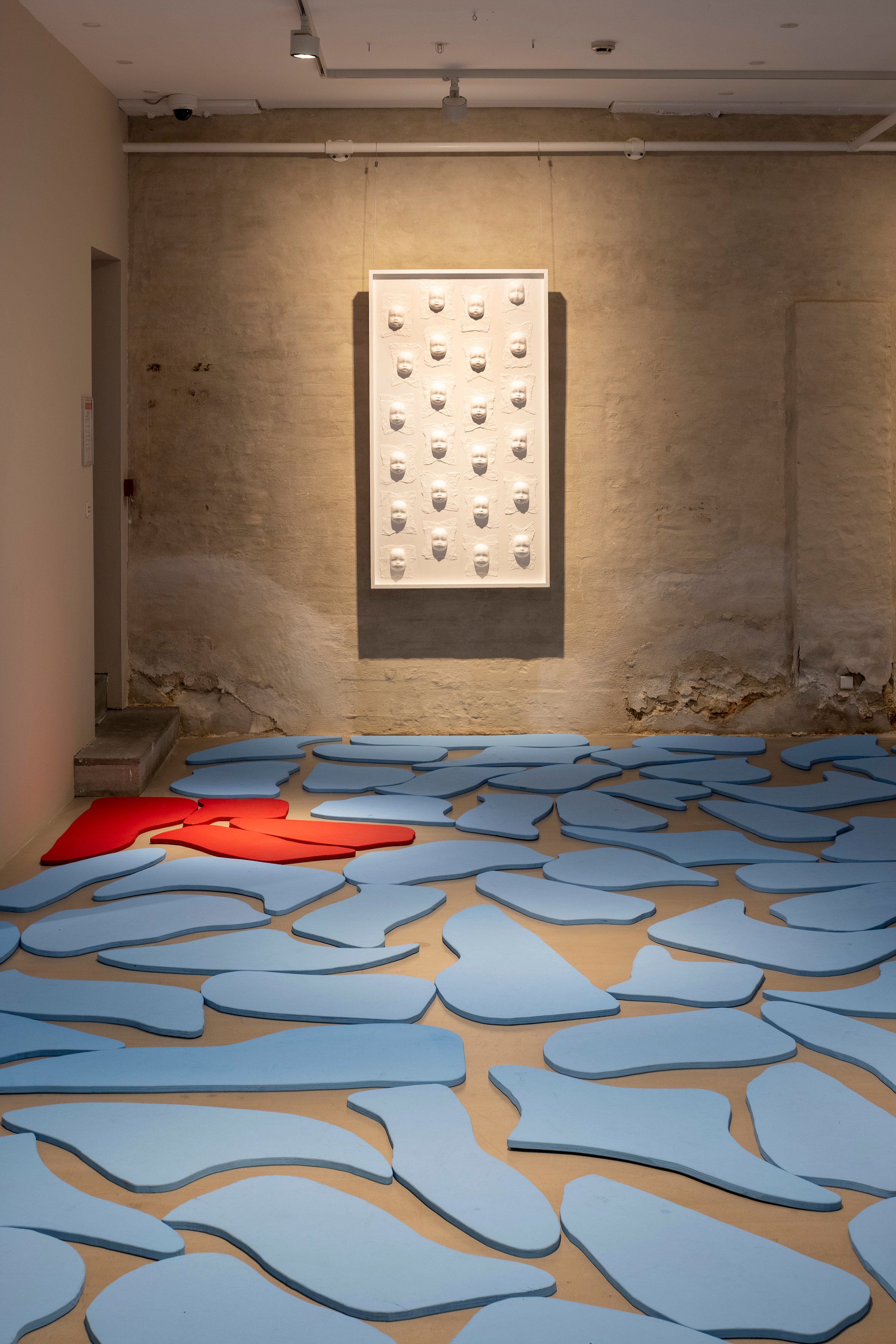 Isle Hessner, STORIS, stedsspecifik installation, 2025. Foto: Torben Eskerod, Nordatlantens Brygge