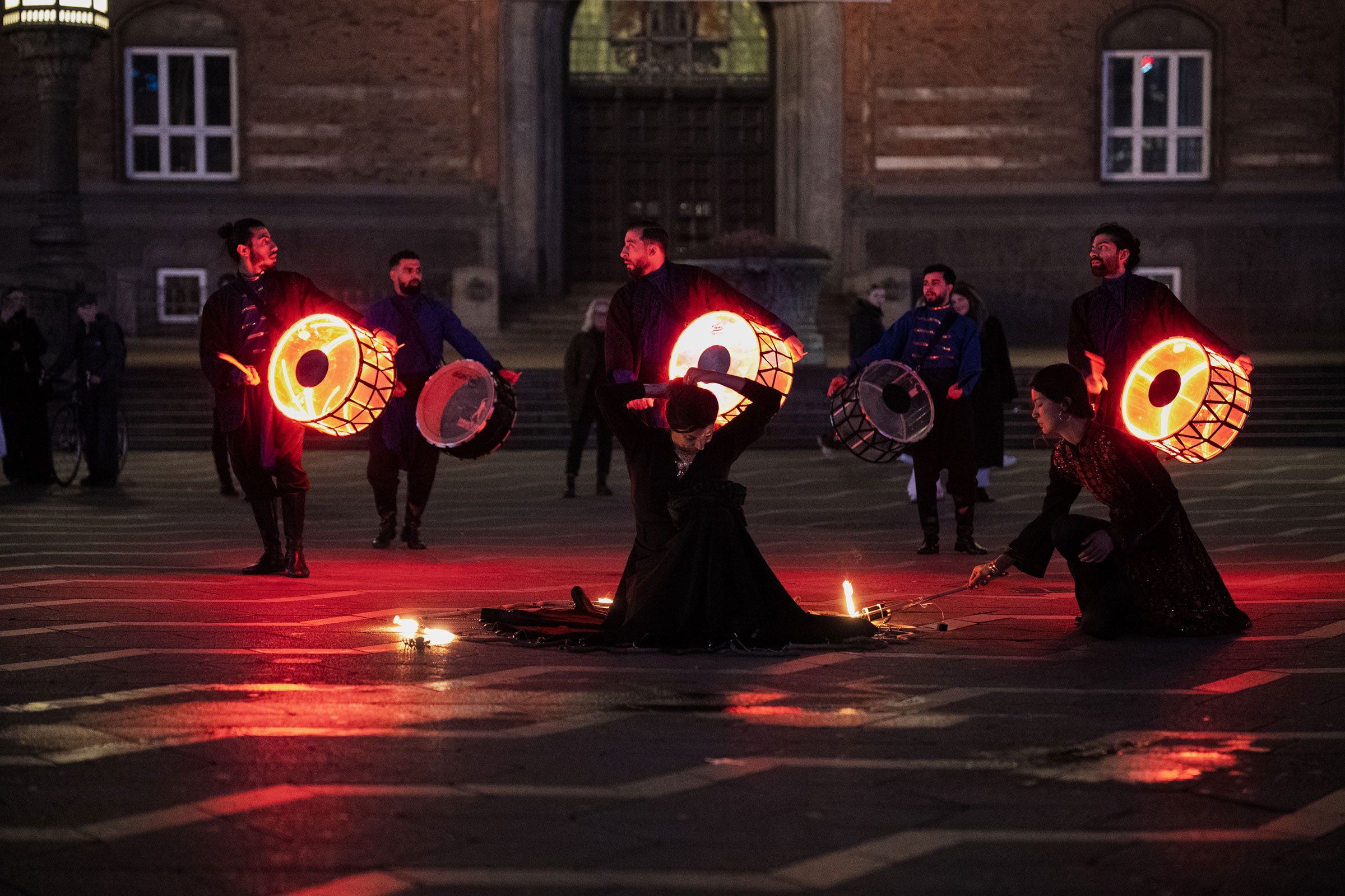 Performance af Lina Hashim. Foto: Christian Brems.