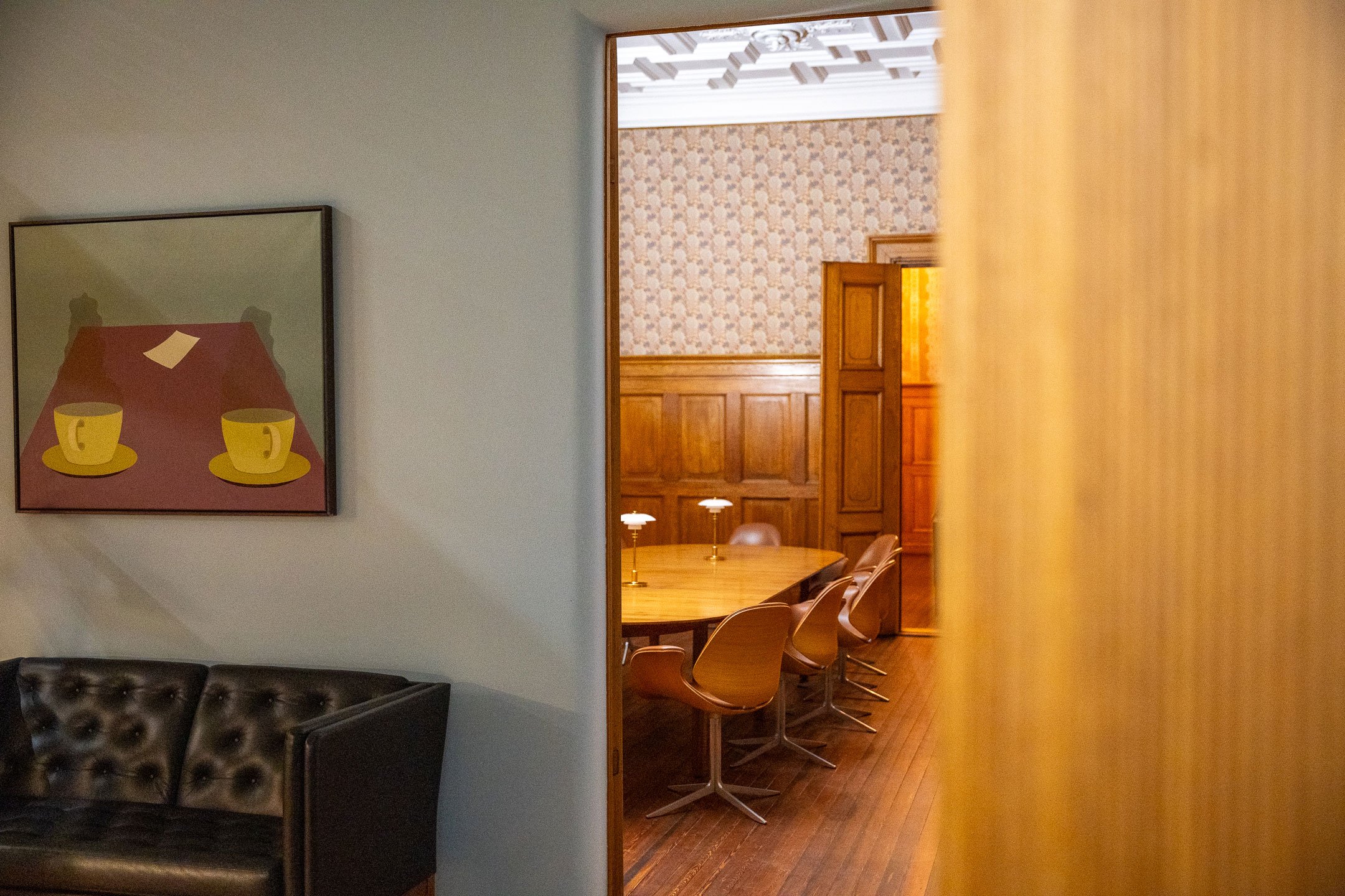 </i>Mellemgang<i> malerier af Jens Axel Beck </i>Paper (Gensyn)</i> (2018). Foto: Dansk Erhverv.