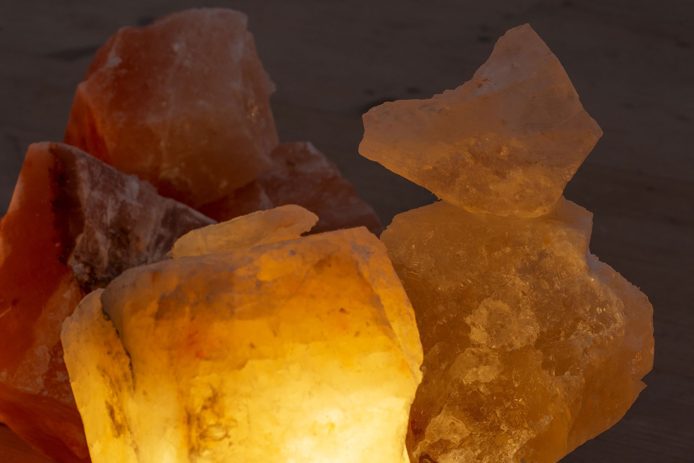 View fra udstillingen <i>Searching Through the Dark and the Light</i>. Foto: Jacob Friis Holm Nielsen.