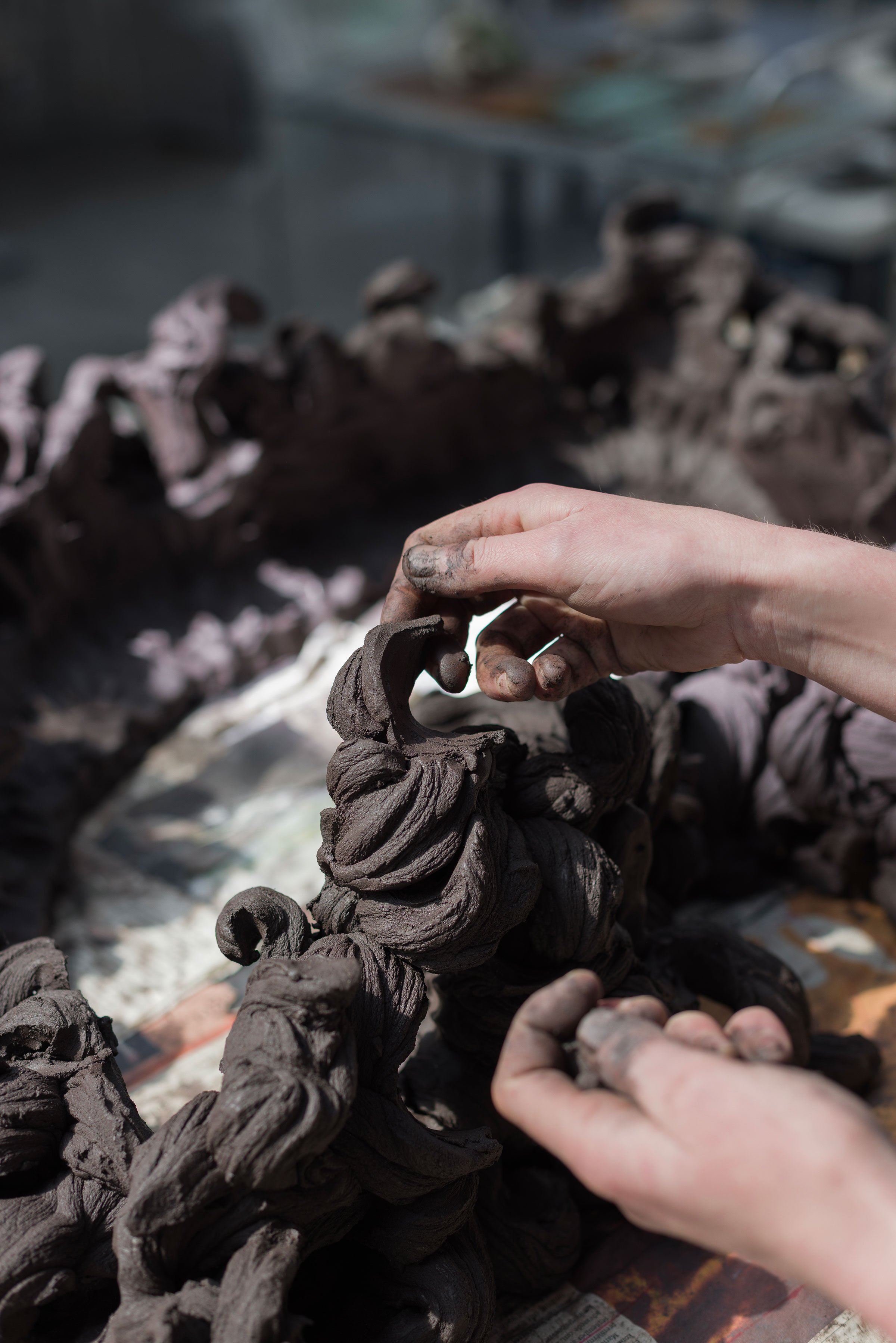 I værkstedet med Anne Søgaard Frandsen. Foto: I do art / Spinderihallerne.