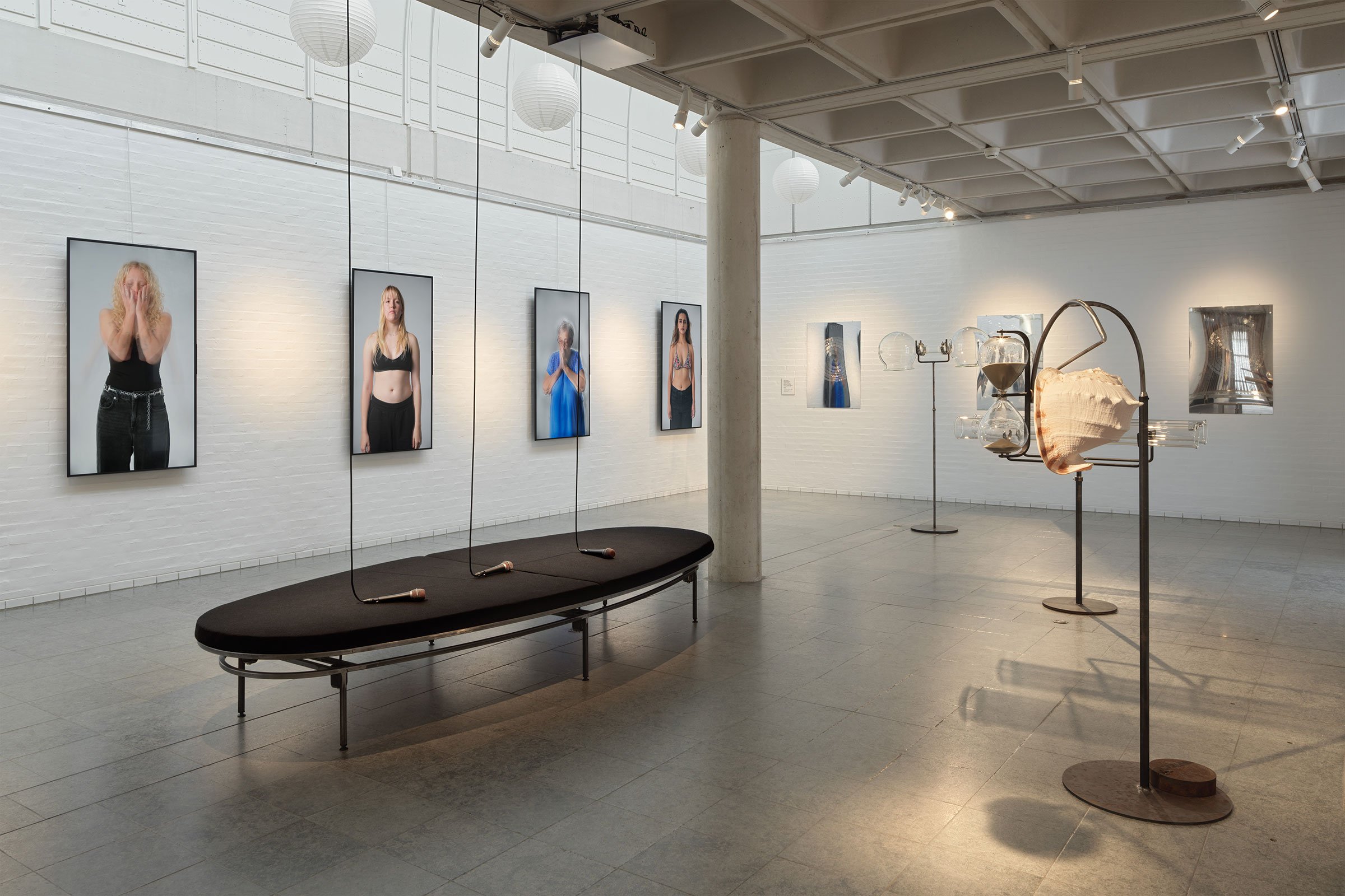 Installationsview fra udstillingen <i>BREATHE</i>. Foto: Sofus Graae.