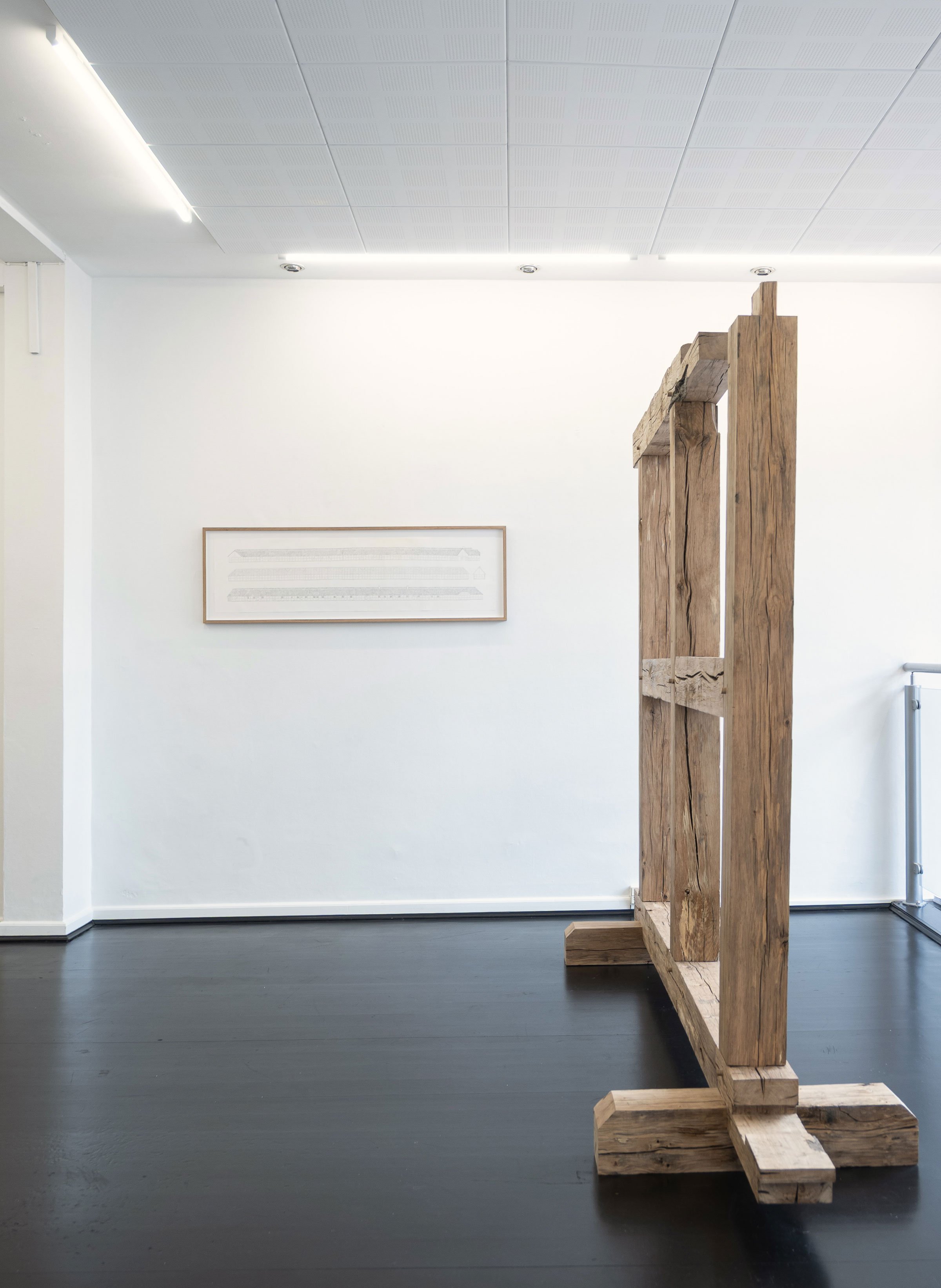 View fra udstillingen <i>Cabin Fever</i> af Malte Frej Linnebjerg. Foto: Tine Oksbjerg Jensen.