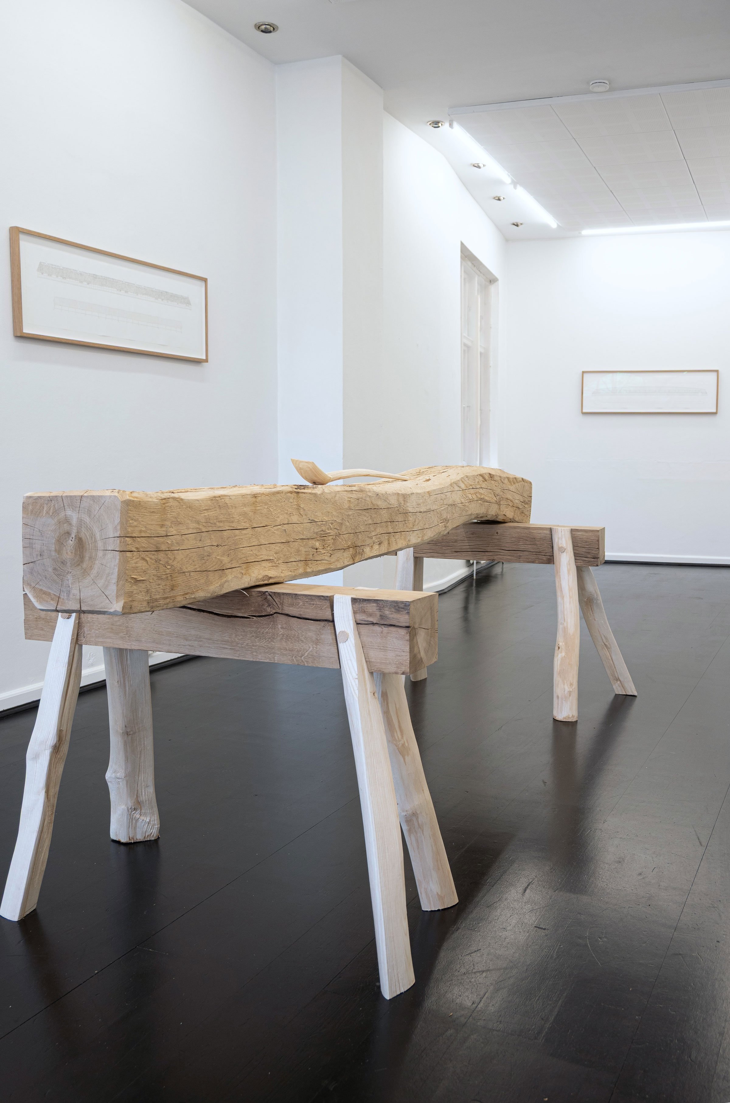 View fra udstillingen <i>Cabin Fever</i> af Malte Frej Linnebjerg. Foto: Tine Oksbjerg Jensen.