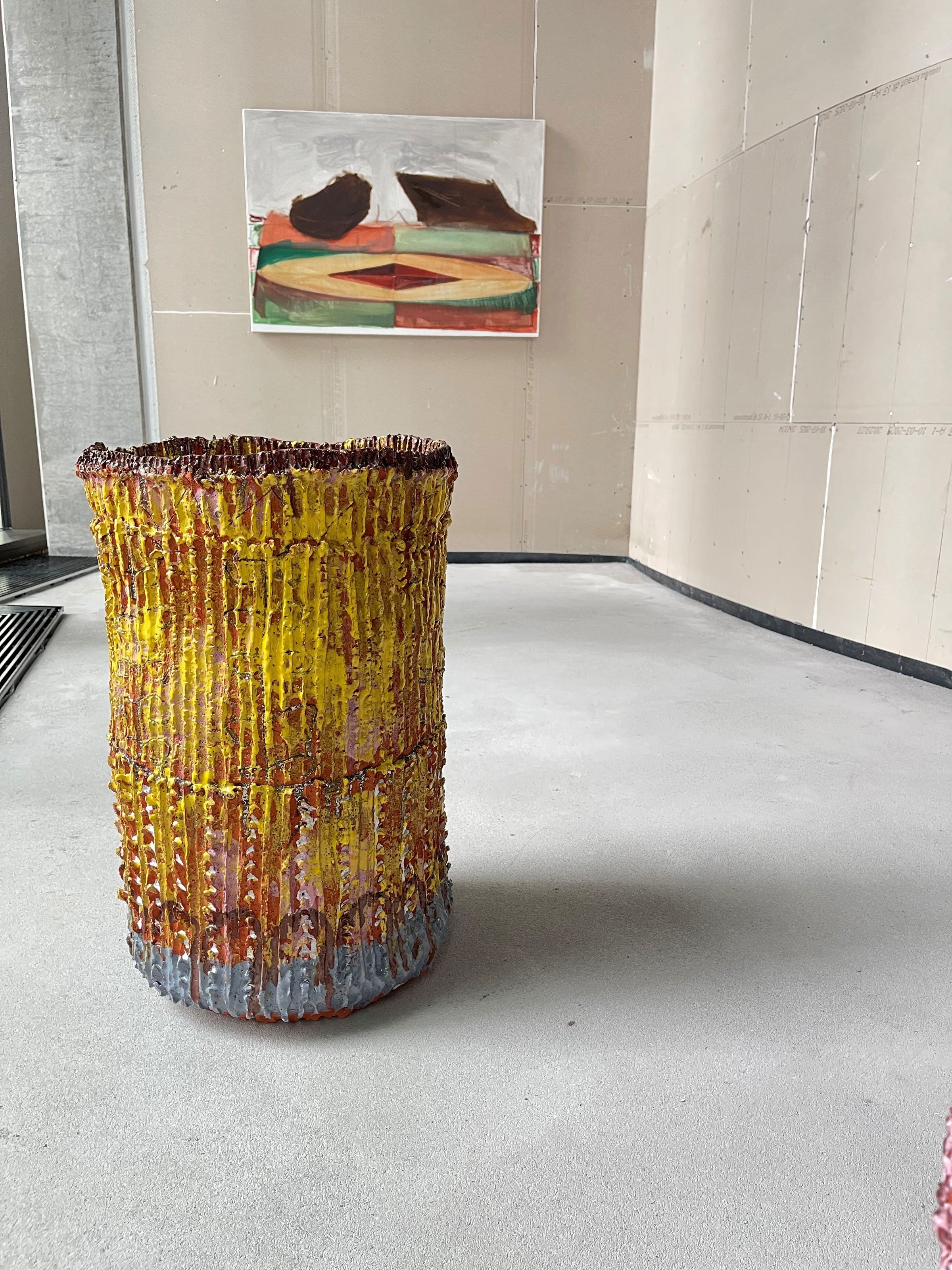 Installationsview fra udstillingen <i>Blue Canvas Project 08 - i POSTBYEN</i>. Foto: Blue Canvas Project.