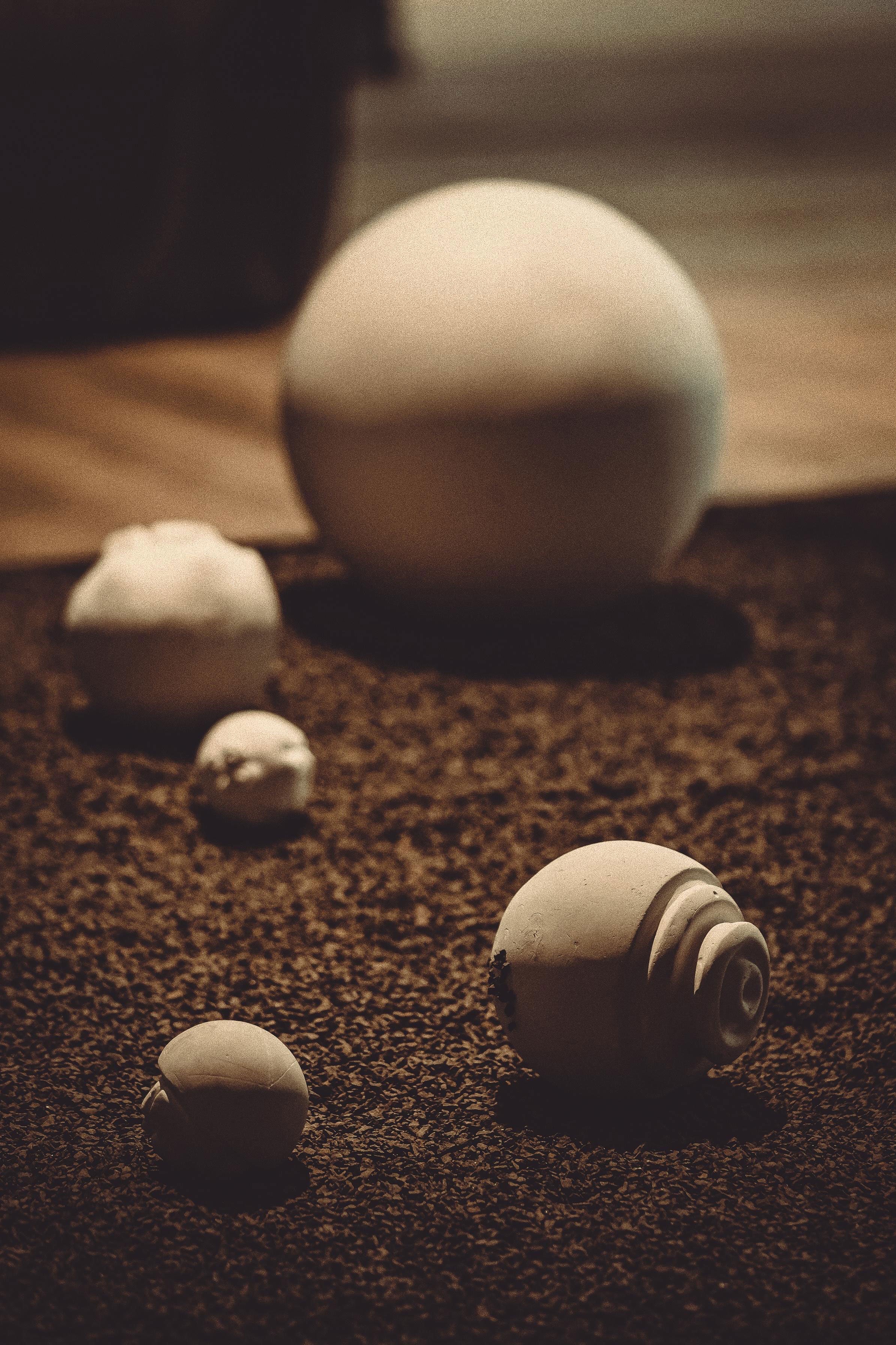 Veronica Rigét: <i>In The Beginning/i>. Fra udstillingen <i>EFTERGLØD. Samtaler om lys/i>, Rundetaarn, 2026. Foto: Luca Romani</i></i>