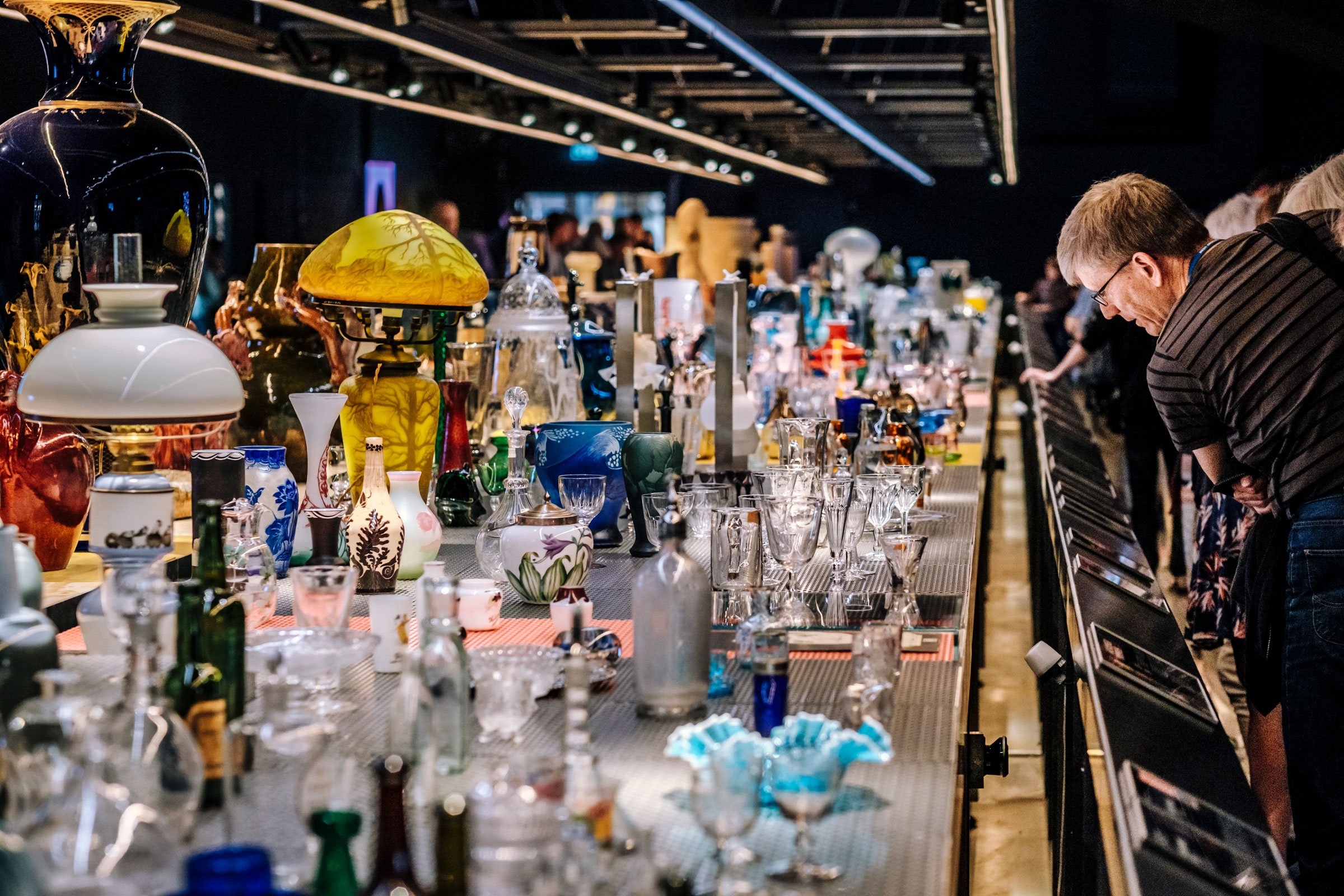 Glassamlingen fra Holmegaard  rummer mere end 42.000 unikke stykker glas. Foto: Frame & Work / Museum Sydøstdanmark