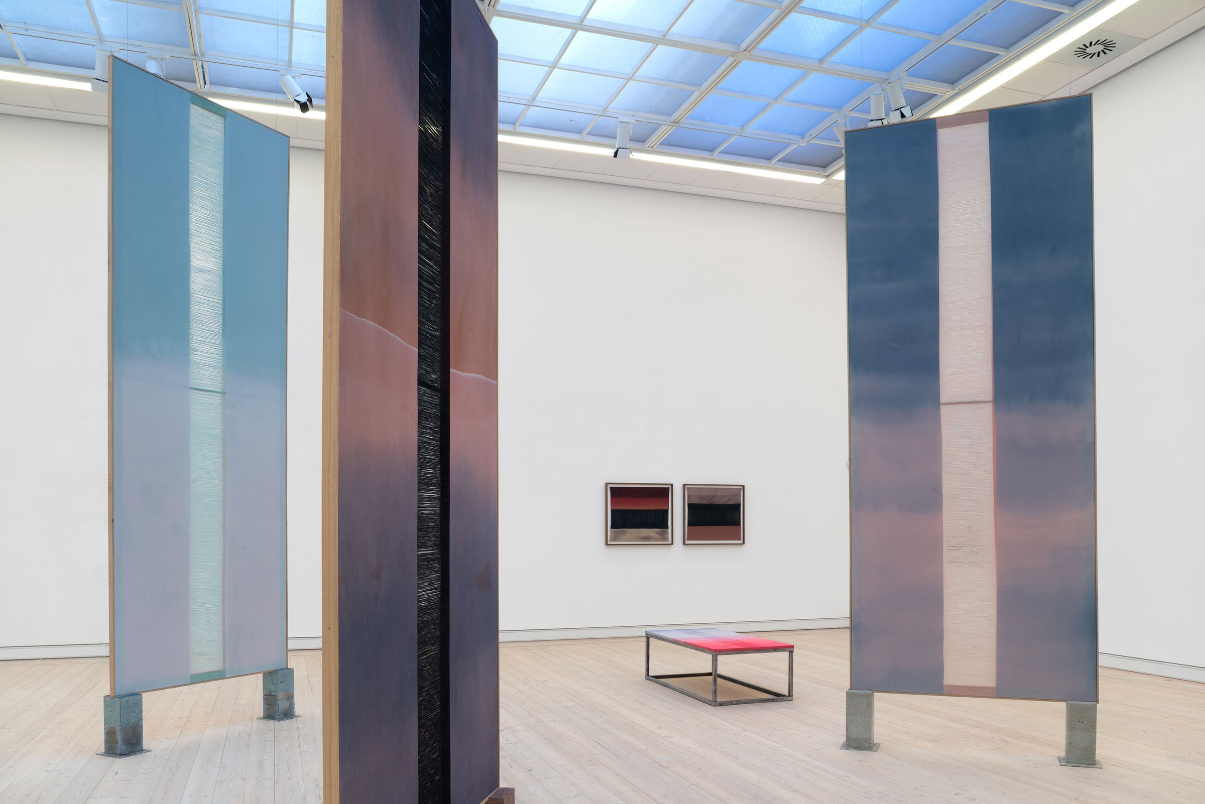 View fra udstillingen <i>Stream of Strings</i> af Martha Skou. Foto: Jacob Friis-Holm.