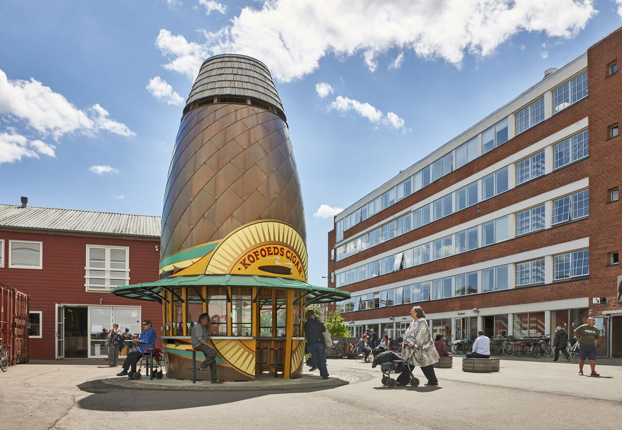 Randi & Katrine: <i> Kofoeds Cigar</i>, 2021. Foto: Torben Petersen