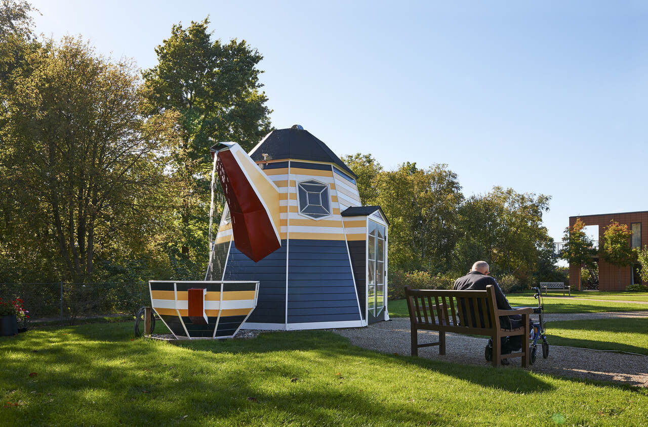 Randi & Katrine: <i>TeaPot Pavilion</i>, Rosenhave Plejecenter, 2011. Foto Torben Petersen