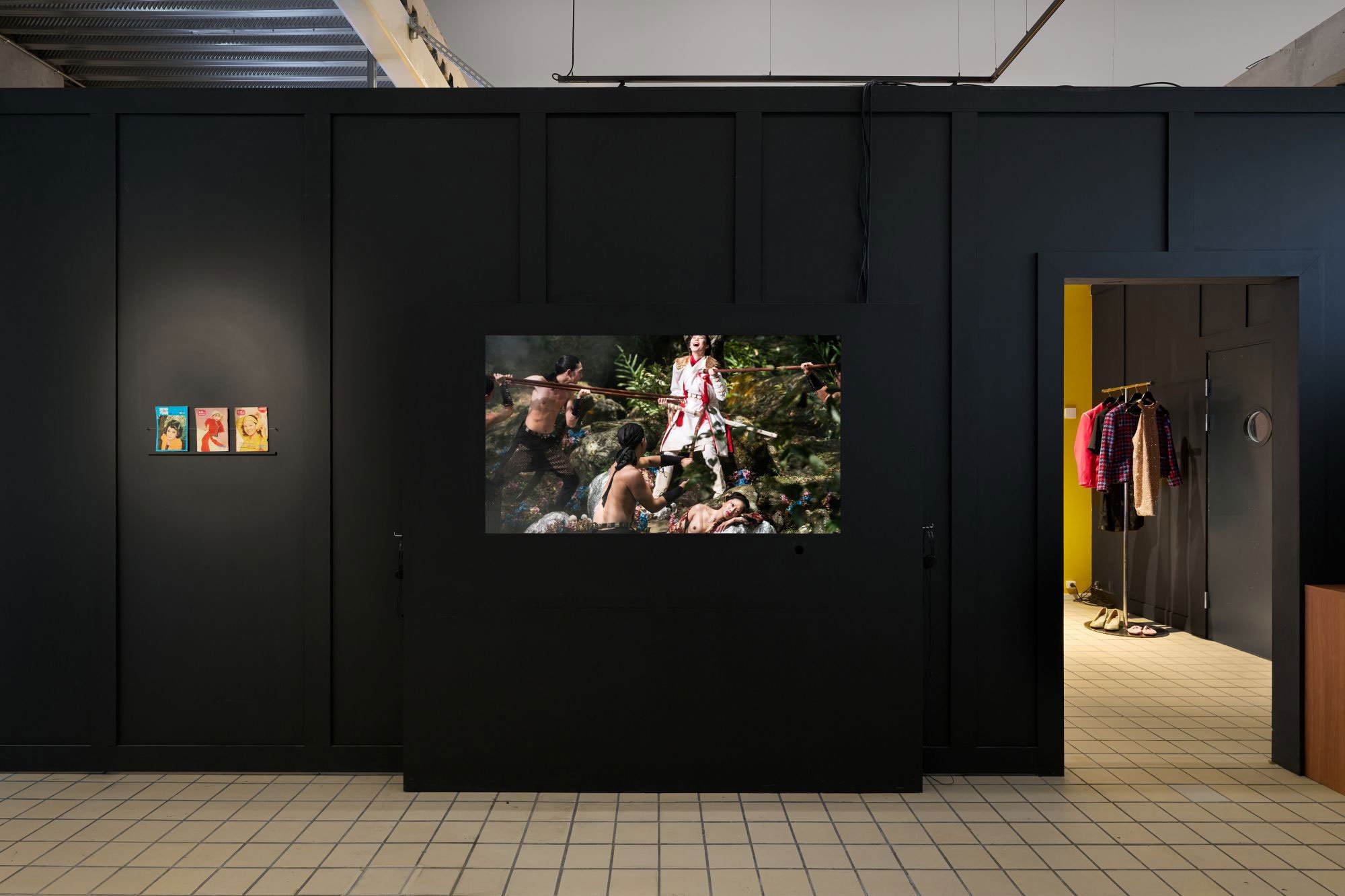 Story by Su Hui -Yu</i>, 2026, Room Room, København. Foto: Brian Kure.
