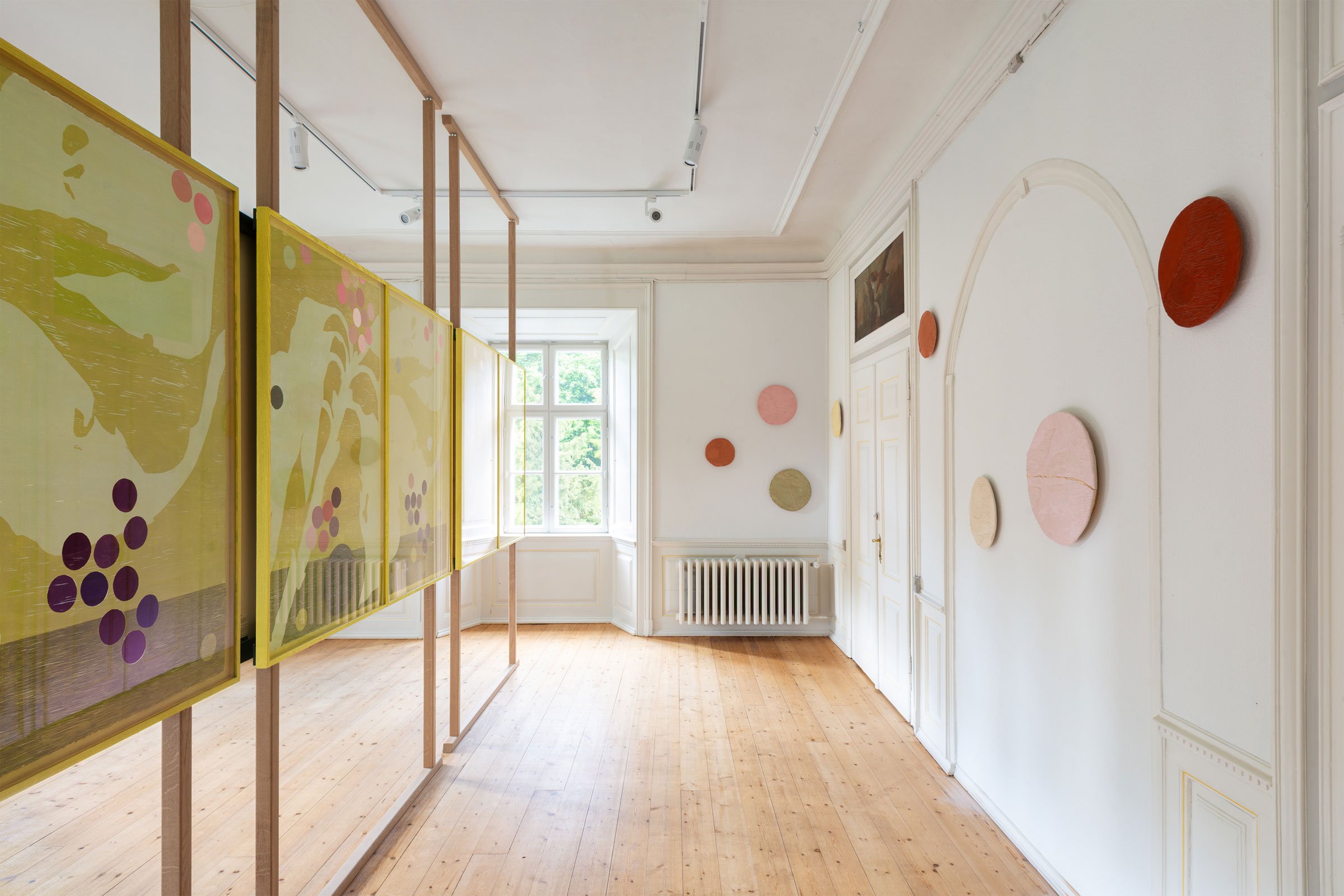 Installationsview fra udstillingen <i>Unattended</i> af Anne Marie Ploug. Foto: Jacob Friis-Holm Nielsen.