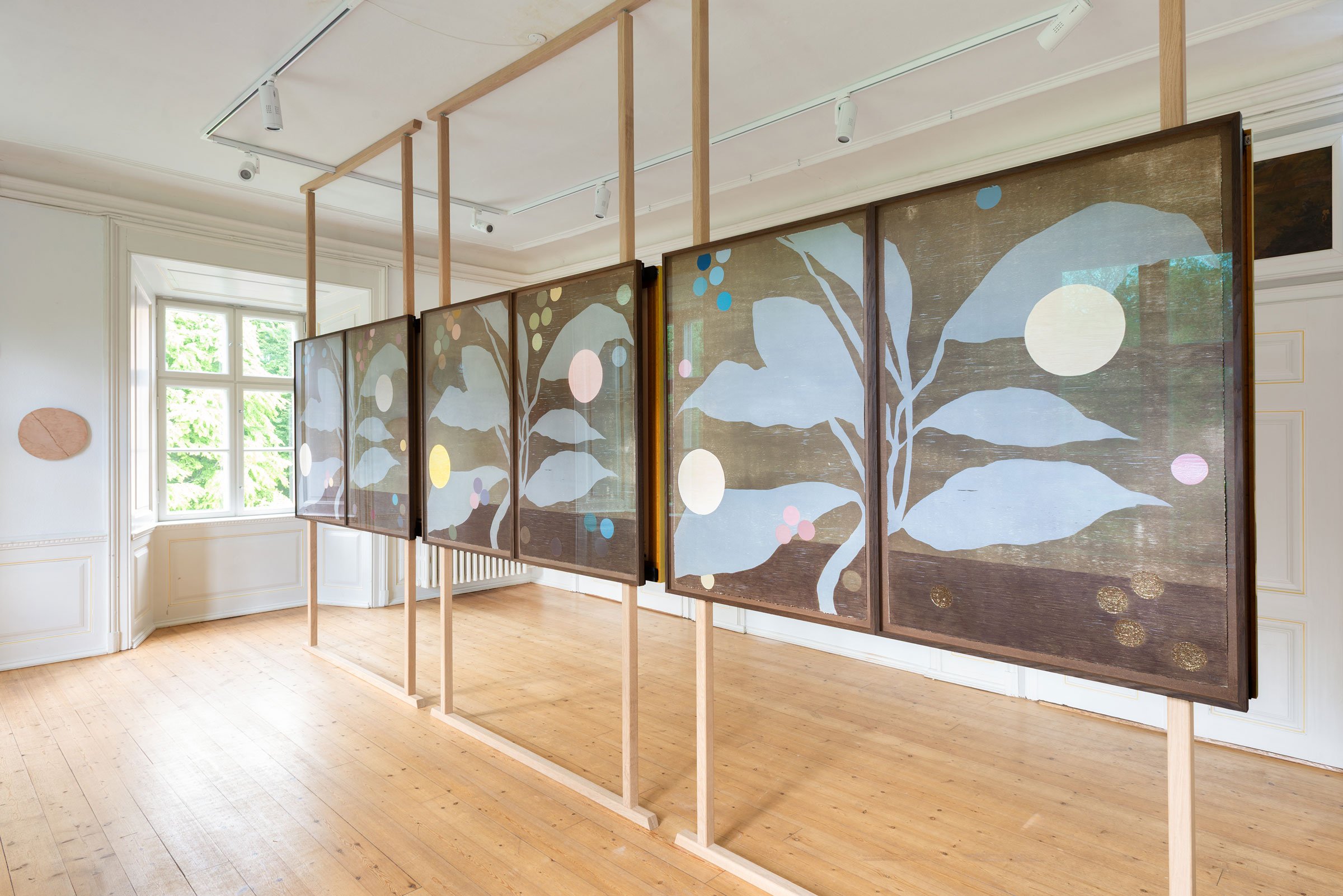 Installationsview fra udstillingen <i>Unattended</i> af Anne Marie Ploug. Foto: Jacob Friis-Holm Nielsen.
