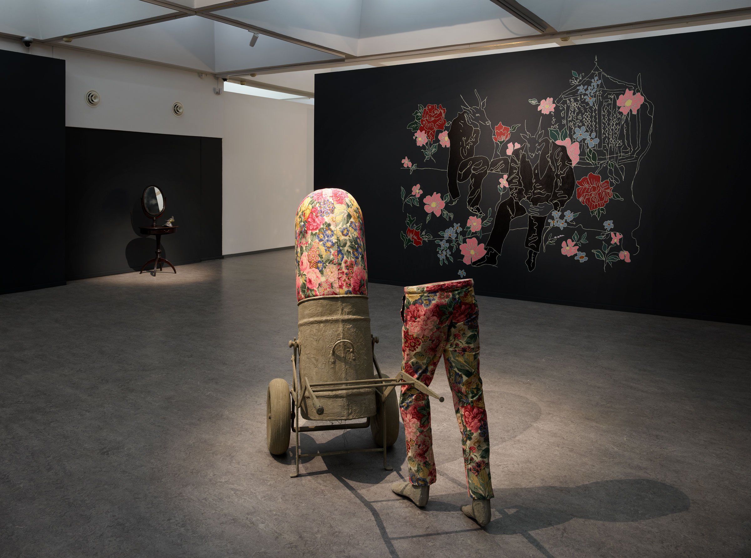 View fra udstillingen <i>Let's Talk About the Baby</i> af Nina Saunders. Foto: Kirstine Mengel.