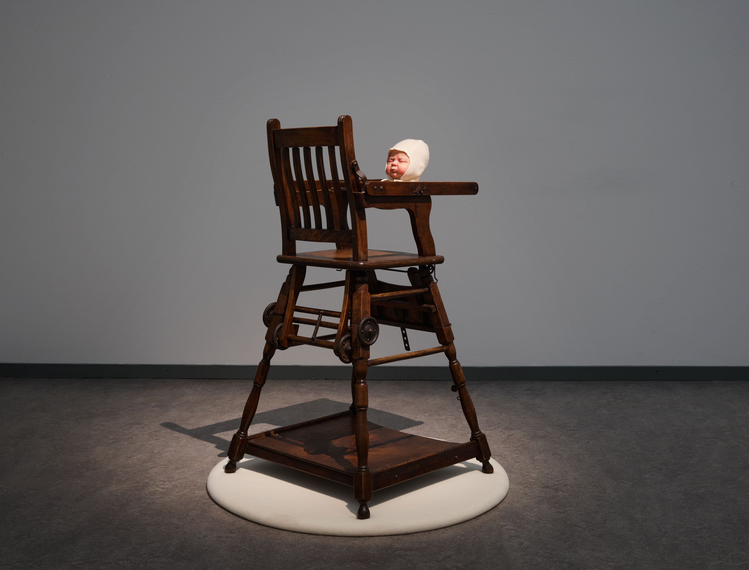 View fra udstillingen <i>Let's Talk About the Baby</i> af Nina Saunders. Foto: Kirstine Mengel.