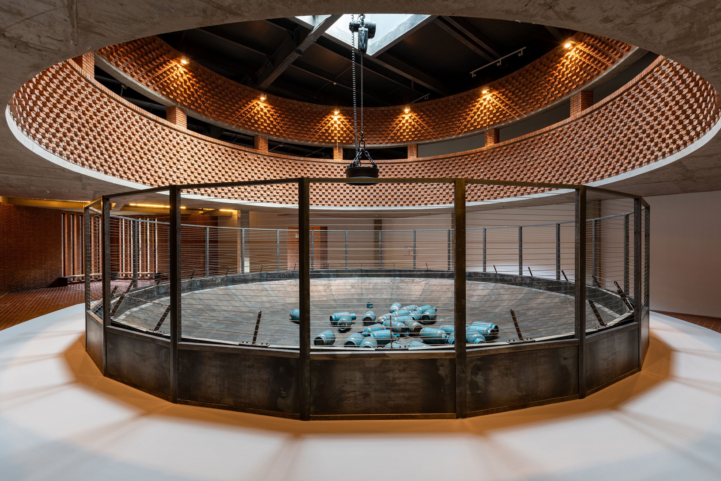 Zhang Peili: <i>Constant Rotation</i>, 2024. Foto: Xing Yu 刑宇, courtesy of the artist and Red Brick Art Museum