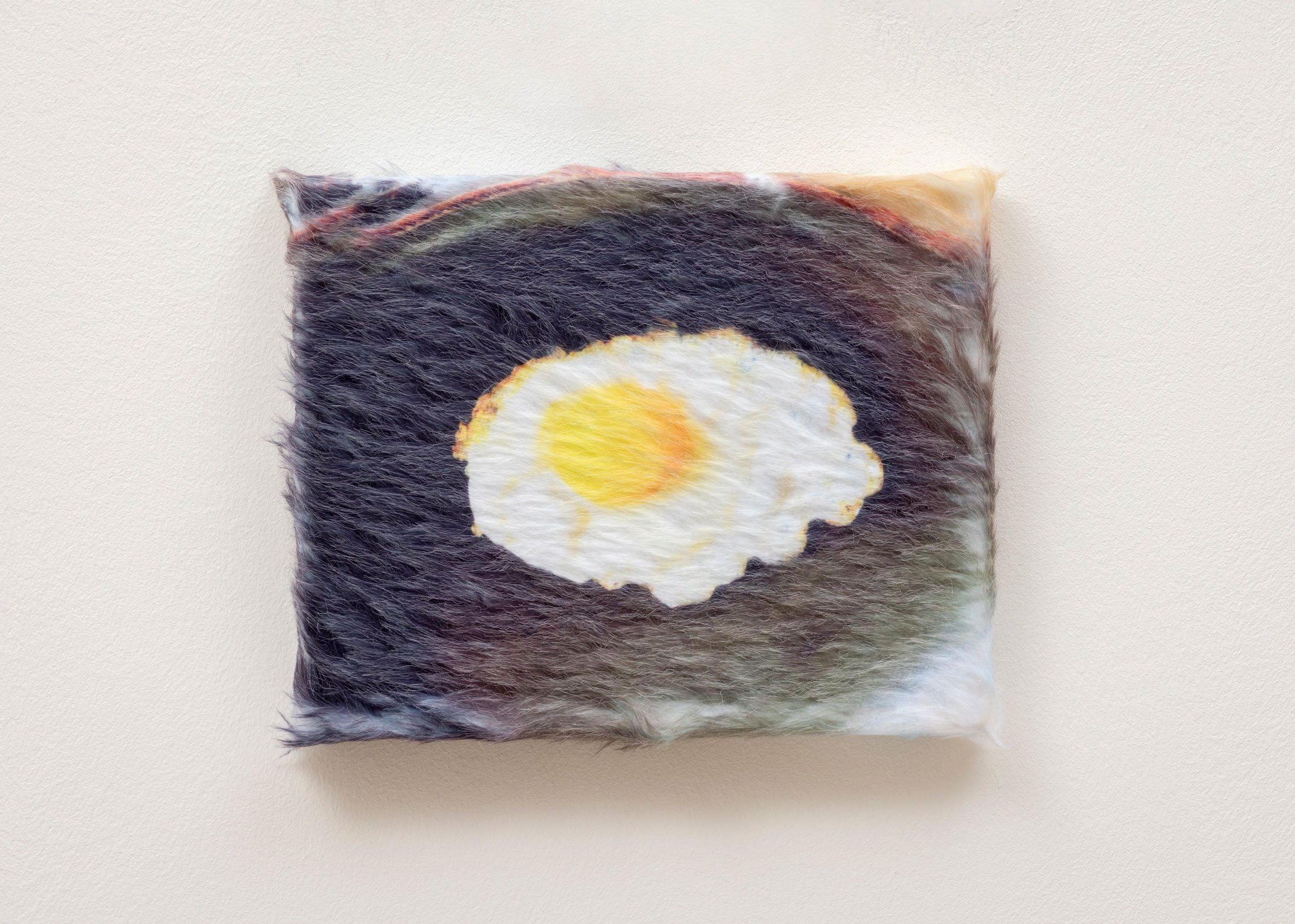 Kieth Farquhar, <i>Fried Egg</i>. ORTHUNGA, 2026. Foto: Malle Madsen.
