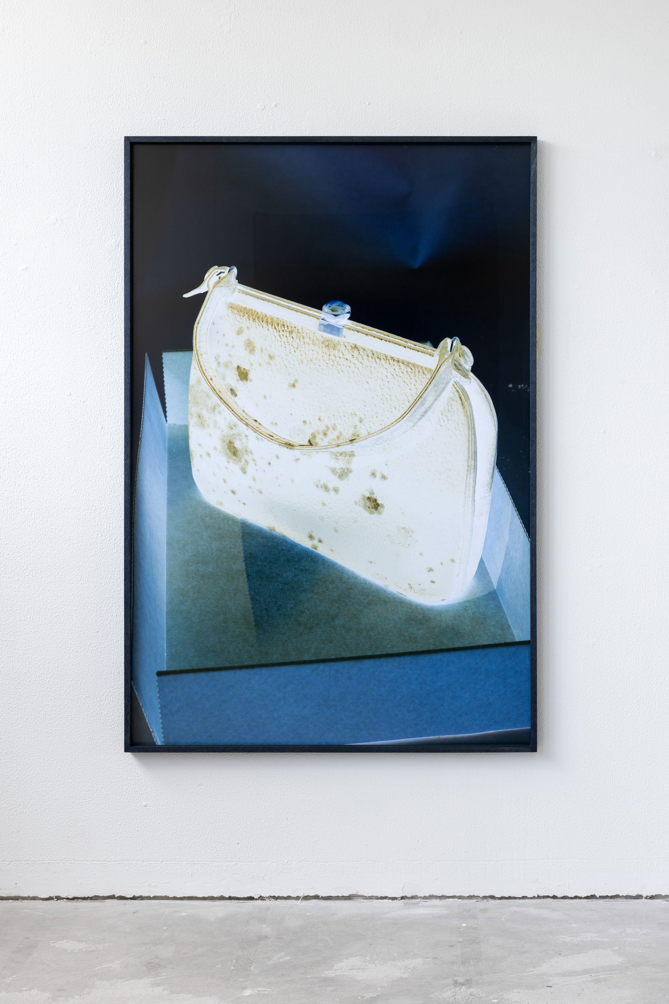 Installationsview, <i>Foreløbig ombrydning</i>, 2026. Foto: Kirstine Autzen.