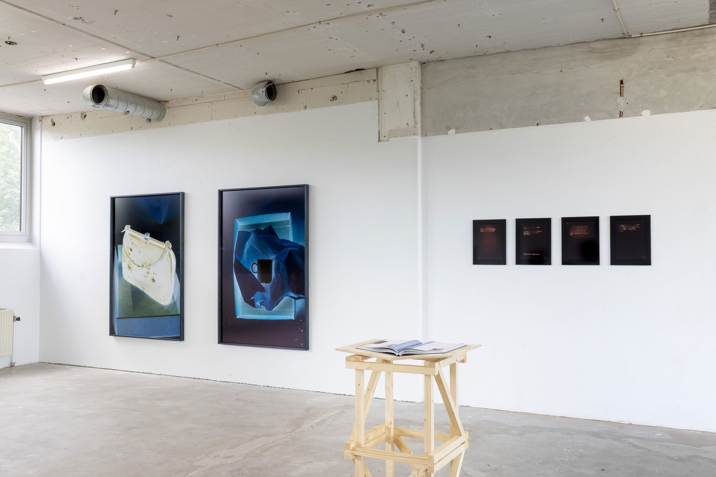 Installationsview, <i>Foreløbig ombrydning</i>, 2026. Foto: Kirstine Autzen.