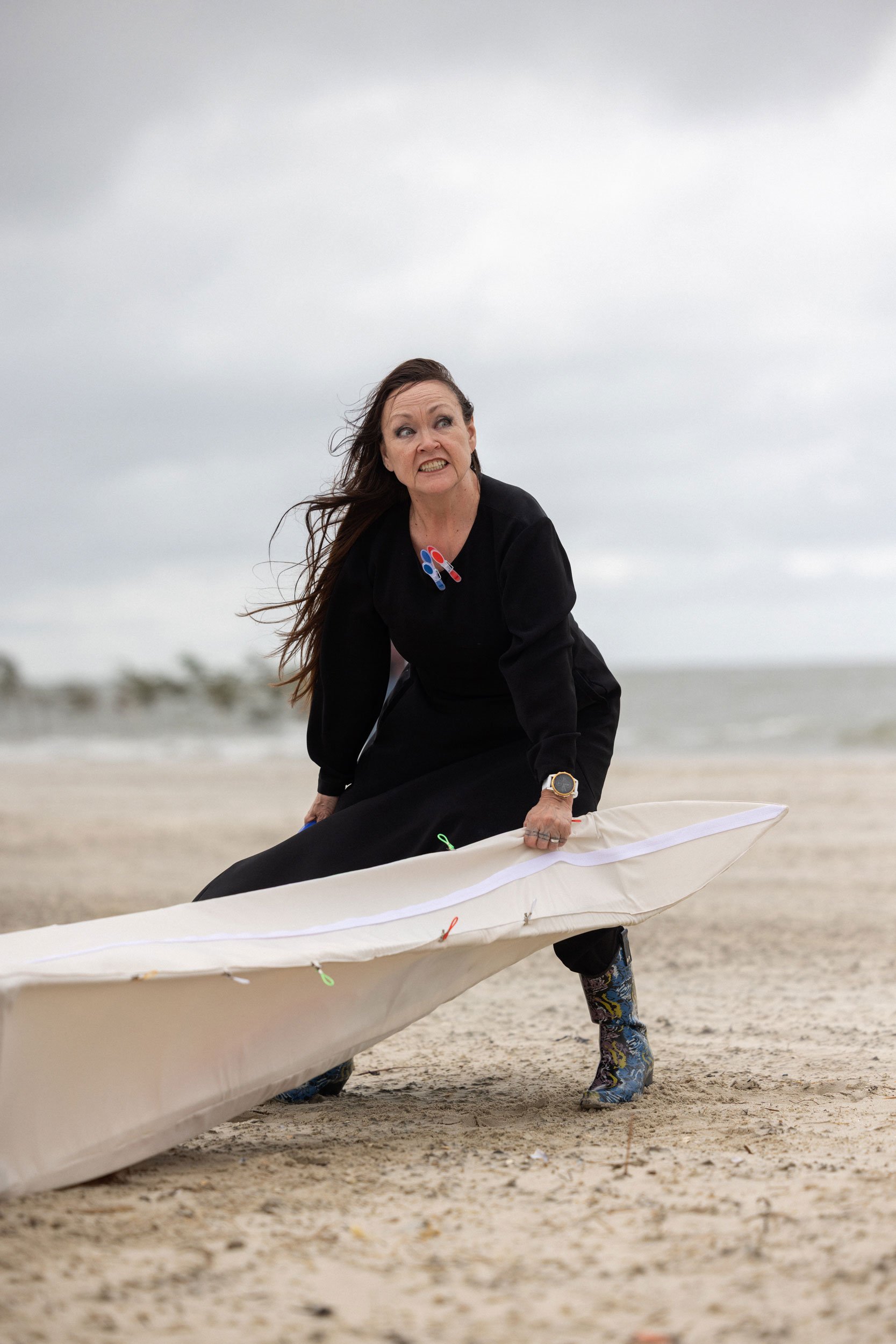 Jessie Kleemann, Spirit of the Flying Kayak. Bringing In The Tide, Wadden Tide, 2026. Foto: Frida Gregersen.