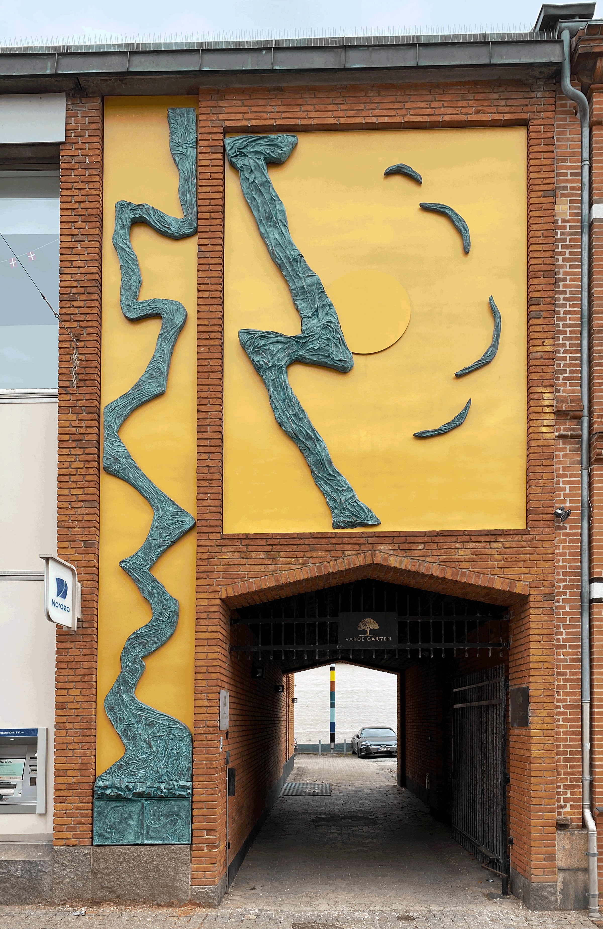 Henning Elving Hansen: <i>The Mystery of Water – Vardes Vand</i>, 2024. Skænket af Poul Erik Bech Fonden. Foto: Kunst i Varde / Bendix Production