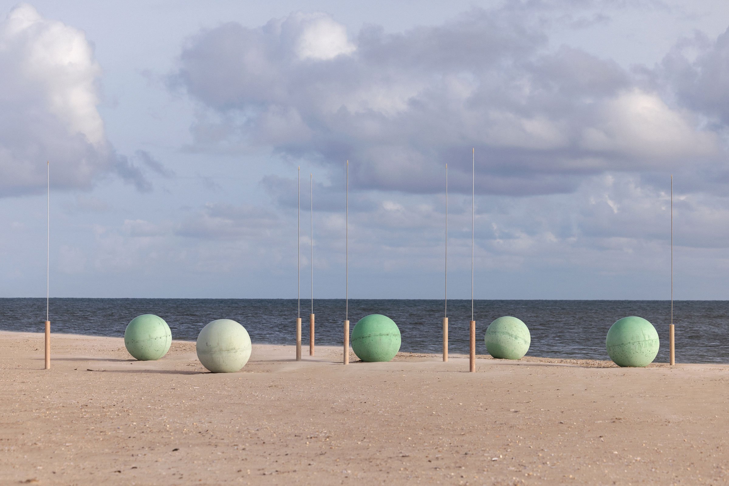 New Mineral Collective (Tanya Busse og Emilija Škarnulytė), Pressure Points. Bringing In The Tide, Wadden Tide, 2026. Foto: Frida Gregersen.