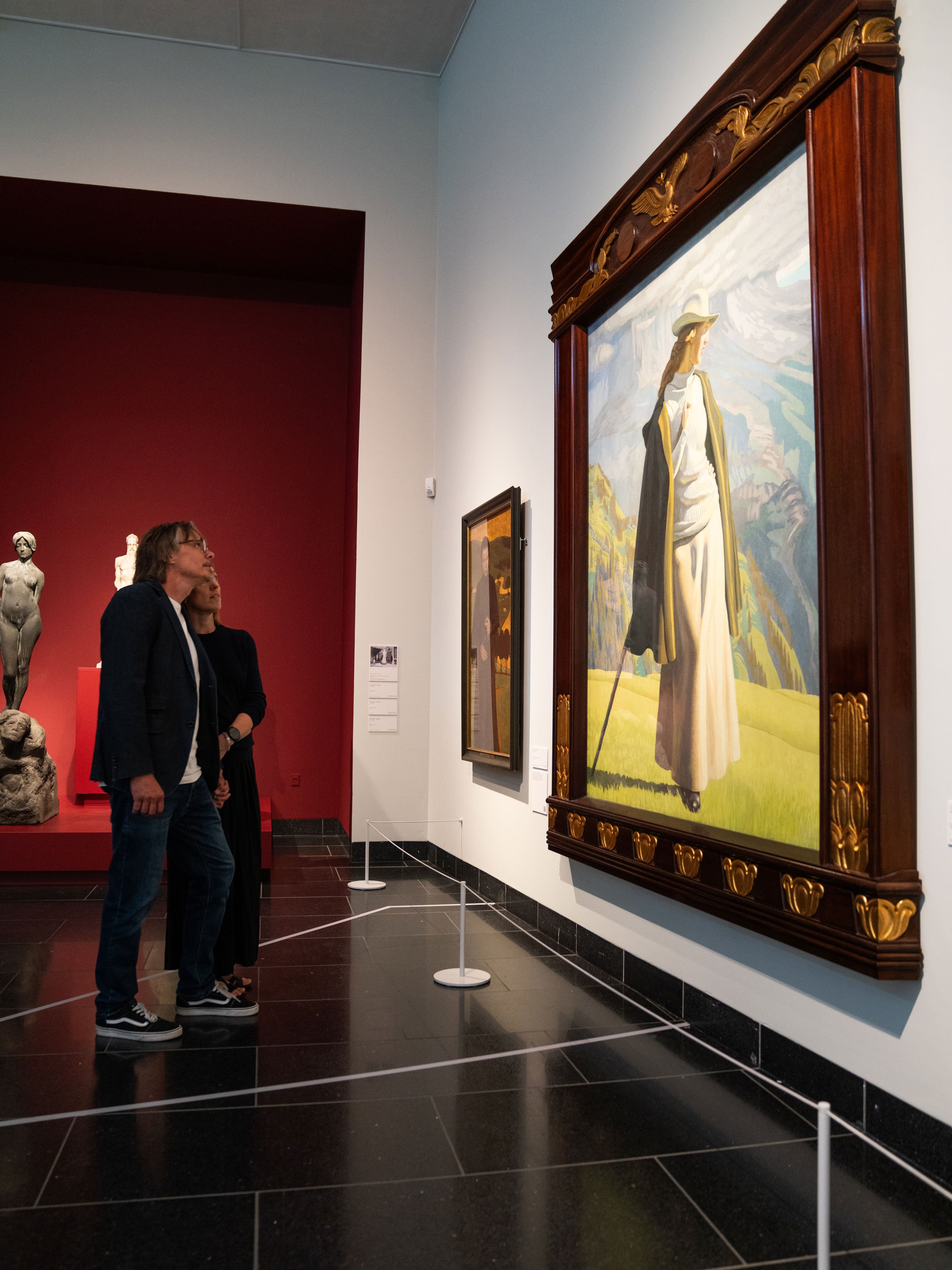 På hvis skuldre - Lars von Trier kuraterer, installationsview, 2026. Foto: Willumsen Museum.