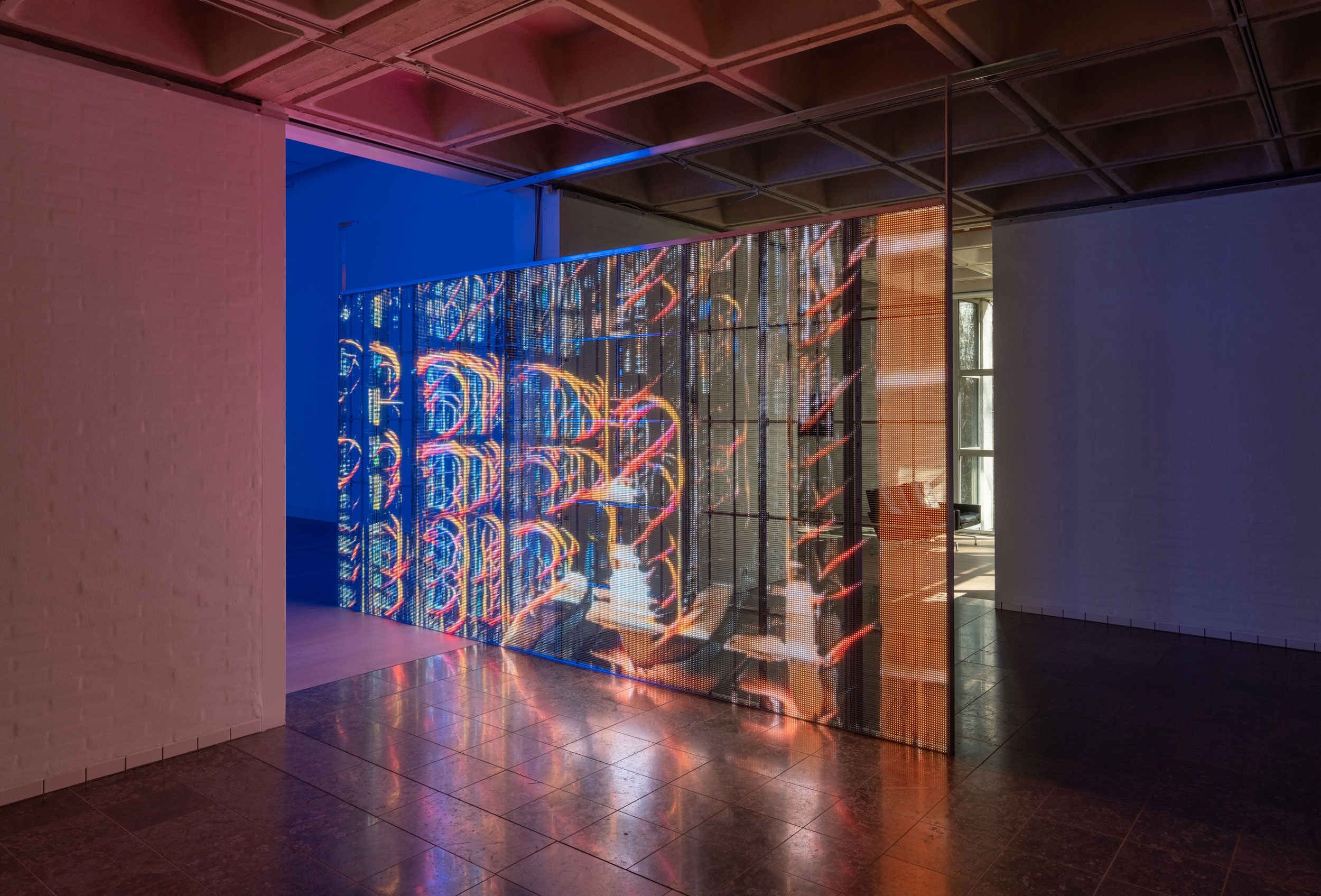 View fra Amalie Smiths udstilling <i>Looming</i> på Holstebro Kunstmuseum i 2022. Foto: David Stjernholm