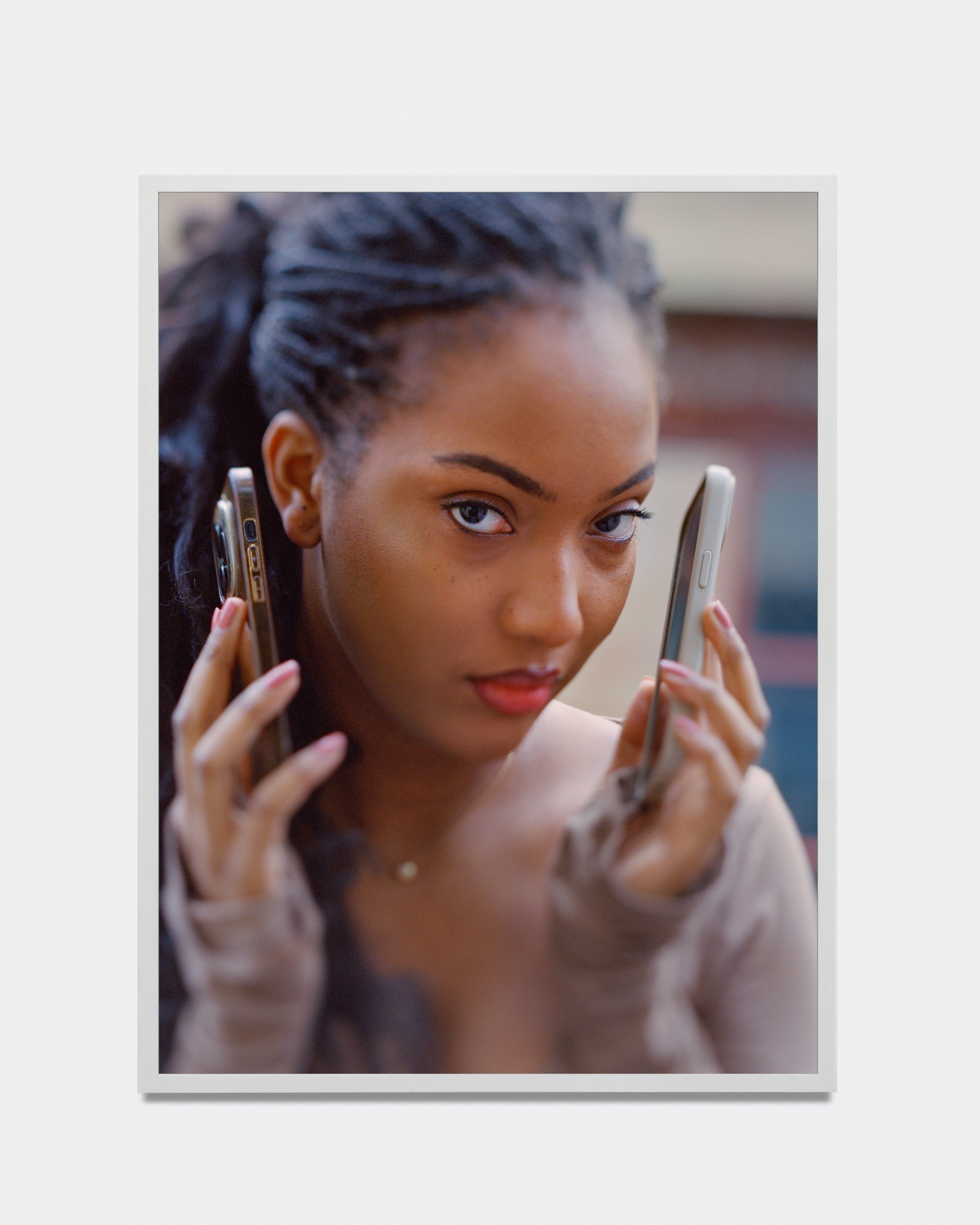 Fryd Frydendahl, <i>I got two phones, one for the bitches and one for the dough,</i> 2025. Foto: V1 Gallery. 