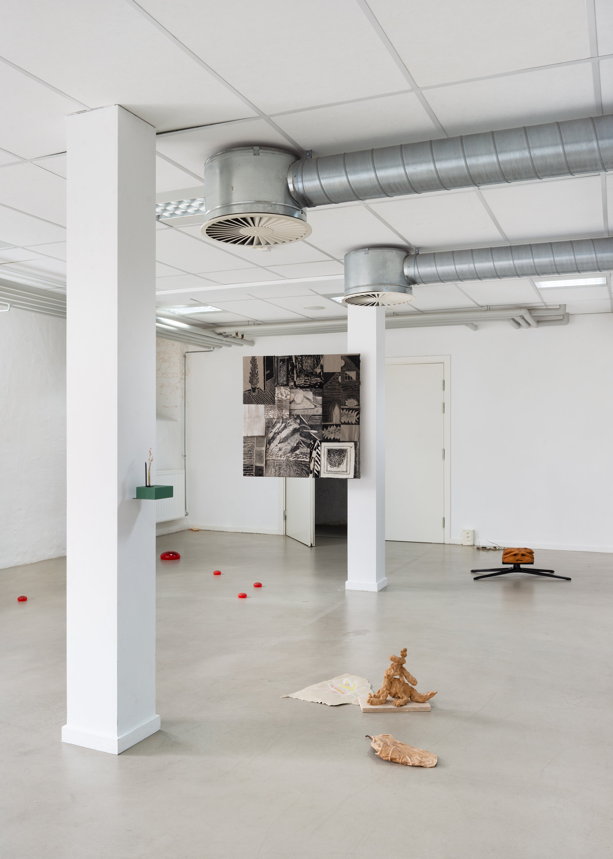 Home is Where Your Heart is, installationsview, Cantina, 2026. Foto: Jacob Friis Holm Nielsen.