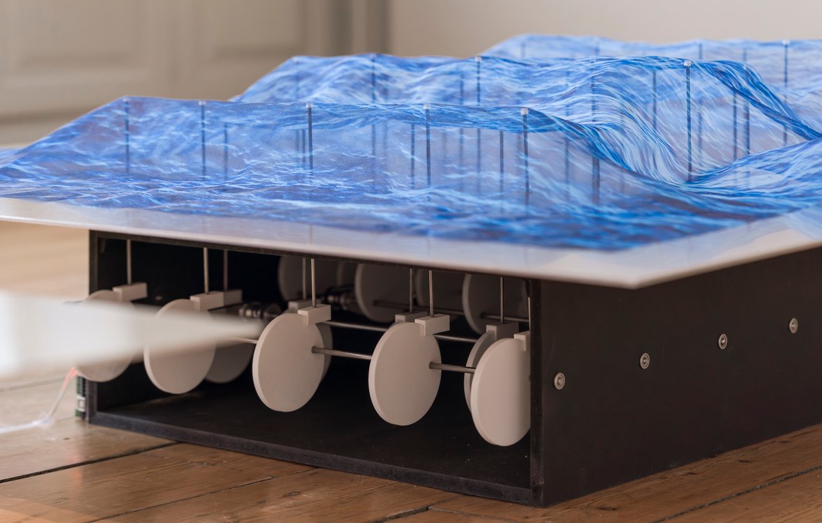 Tilda Lundbohm, <i>Mechanical Sea</i>, udsnit, 2026. Kunsthal Kongegaarden. Foto: Julie Nymann 