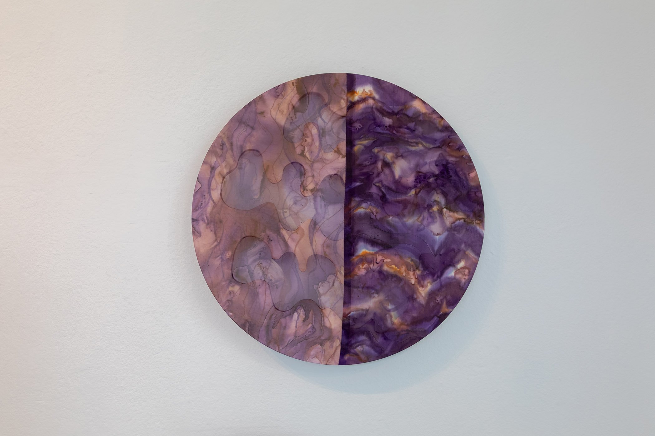 Louise Sparre, Violet Ultra, installationsview. Se! udstillings og projektrum, 2026. Foto: Morten Barker.