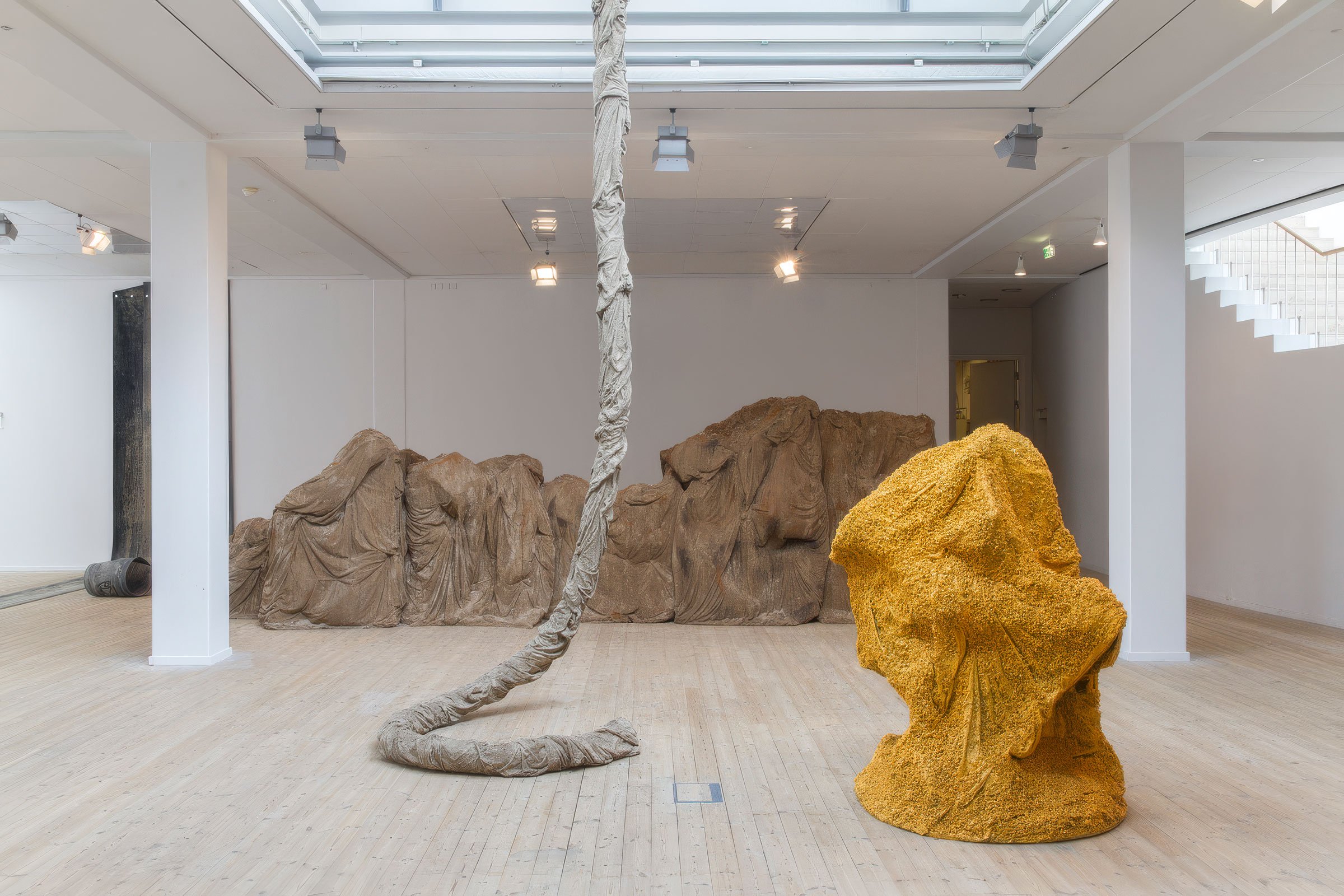 Regitze Engelsborg Karlsen: <I>Stenmagnet</I>, Kunsthal Aarhus, 2018. Foto: Kåre Viemose 
