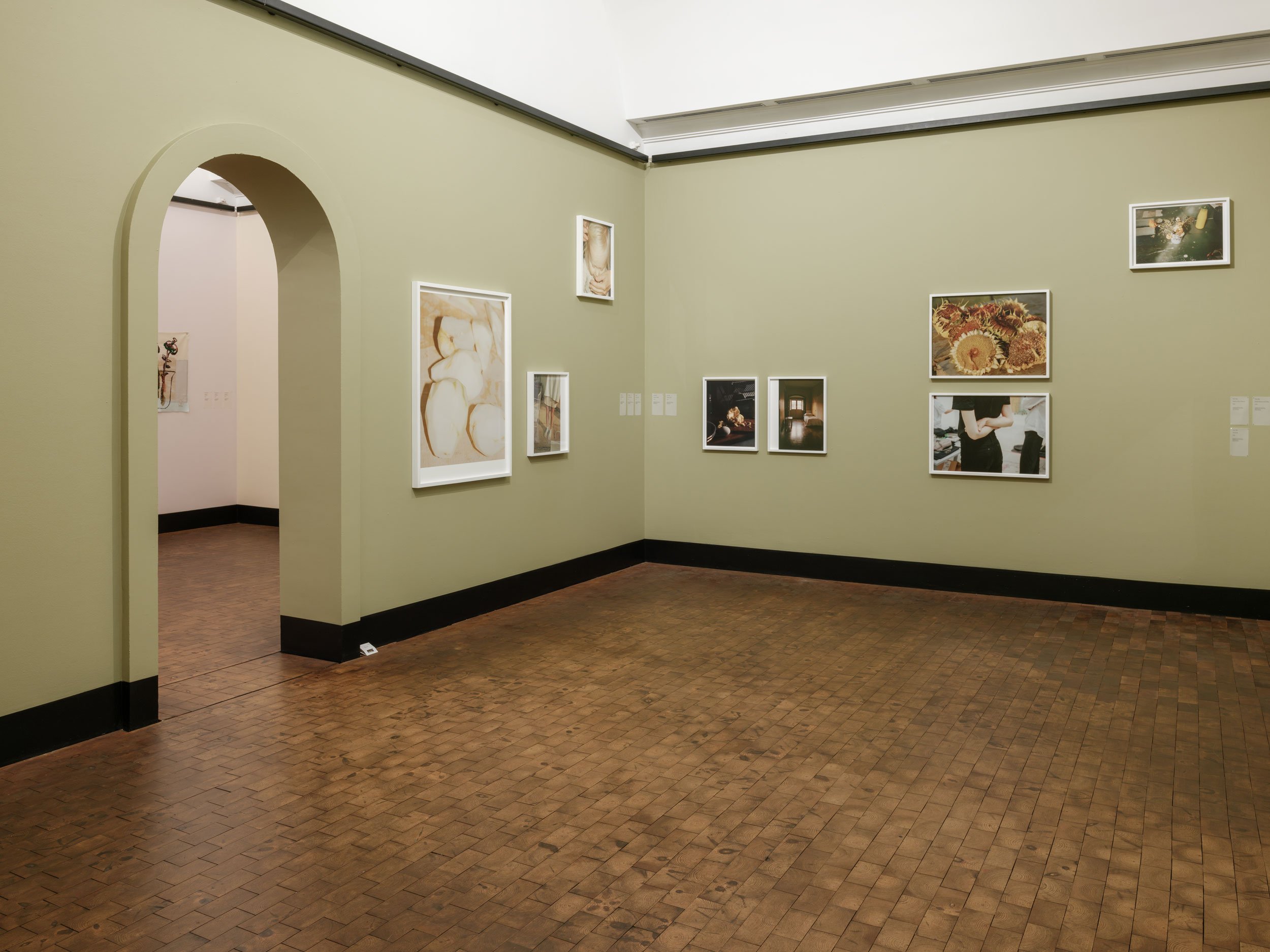 Udsnit af Tine Beks værker på udstillingen <i>Tingene imellem os</i>, 2026. Faaborg Museum. Foto: Andreas Bastiansen