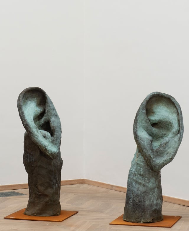 Ragnhild May: In One Ear and out the Other /Lend an Ear, 2023. Foto: Jakob Storm