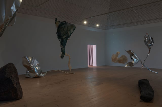 View fra udstillingen Searching Through the Dark and the Light. Foto: Jacob Friis Holm Nielsen.