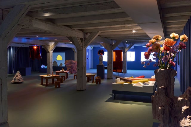 Installationsview fra Egill Sæbjörnssons <i>My Friend the Art</i>. Foto: Chris Calmer.