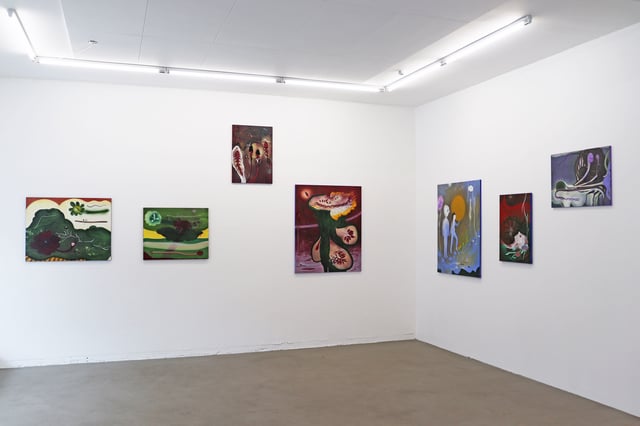 View fra udstillingen <i>Kathrine Ærtebjerg: Øjet ser – Blomsten er død</i>. Foto: Charlotte Fogh Gallery.