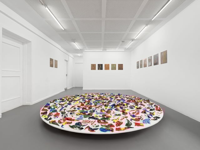 Anne Langgaard: <i>Foldede Nationer</i>, installationsview, Udstillingsstedet Sydhavn Station. Foto: Sofus Graau.