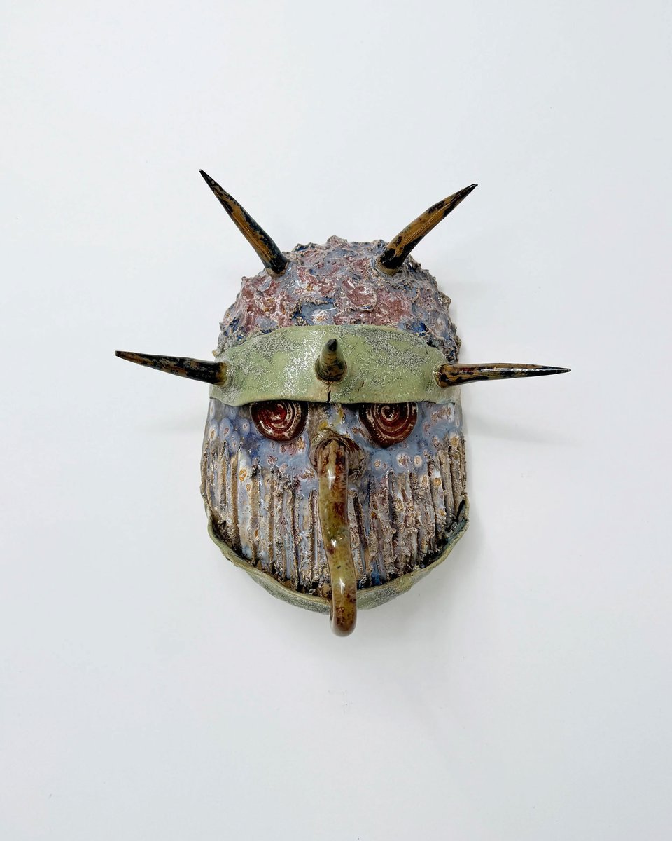 Noah Umur Kanber: <i>Maske (5)</i>, 2025. Foto: Skitsehandlen