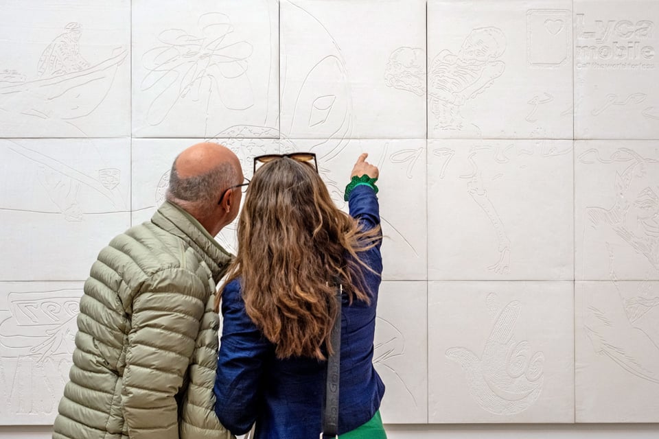 ihsan saad ihsan tahir: <i>THINGS FALL APART</i>, 2025. Installationsview fra udstillingen Afgang 2025 på Kunsthal Charlottenborg. Foto: Marlene Anne Lough